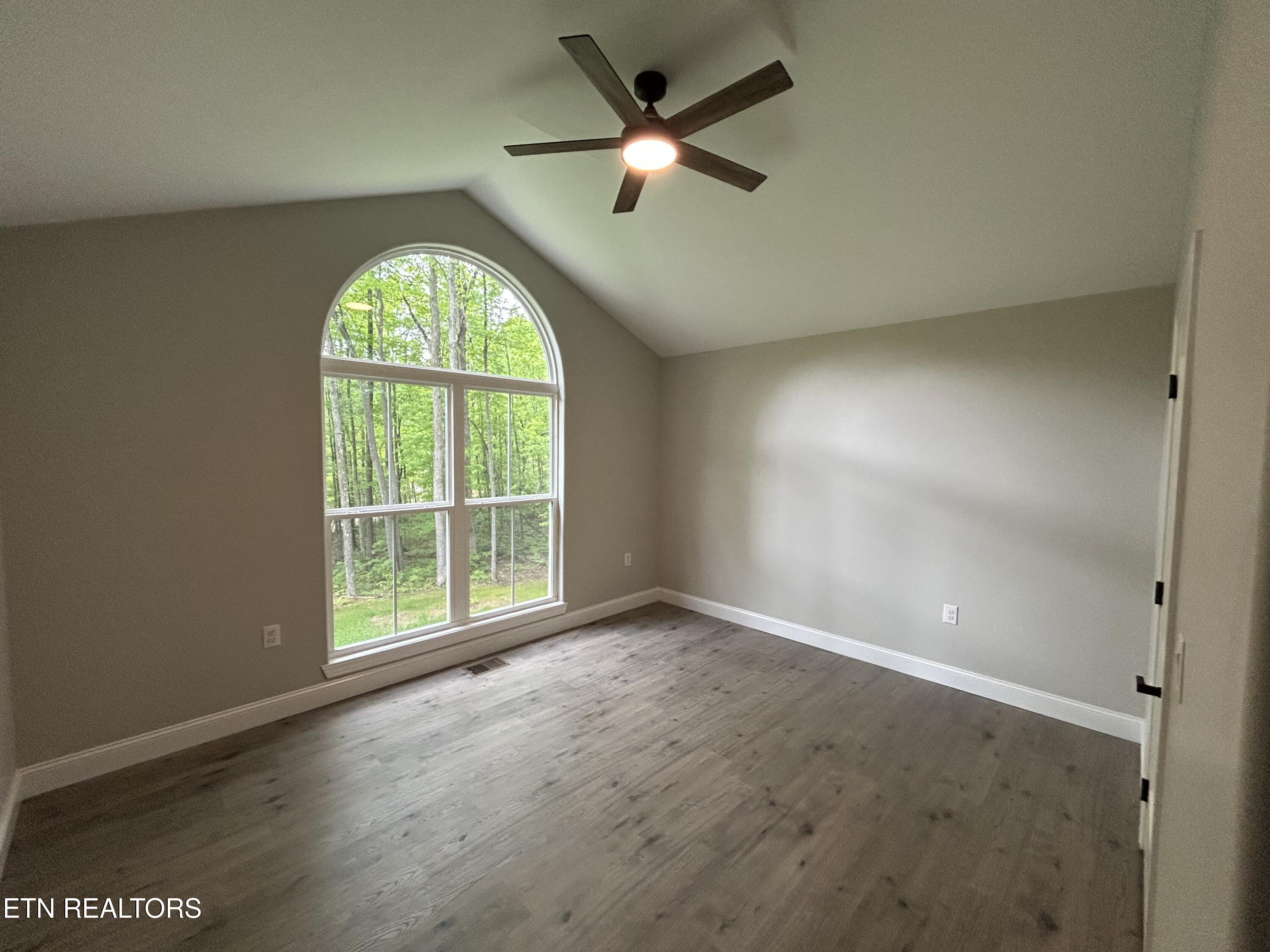 1137 Davidson Drive Monterey TN 38574