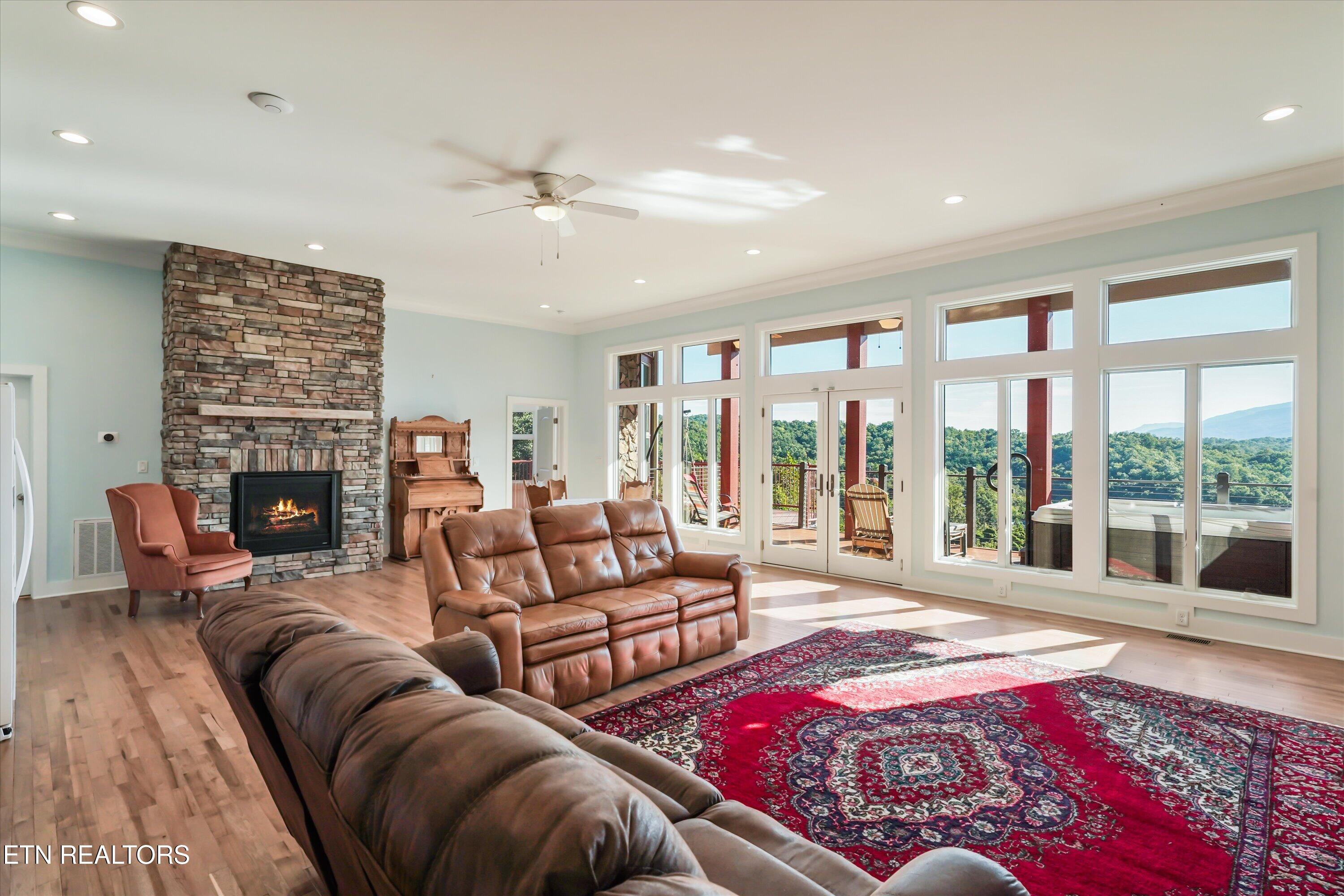 706 Nocks Drive Gatlinburg TN 37738