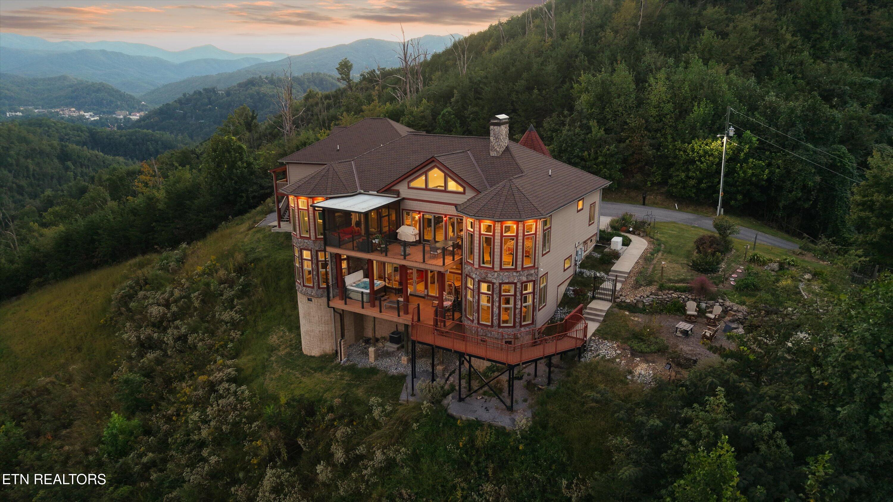 706 Nocks Drive Gatlinburg TN 37738