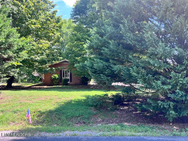 223 Saligugi Circle Loudon TN 37774