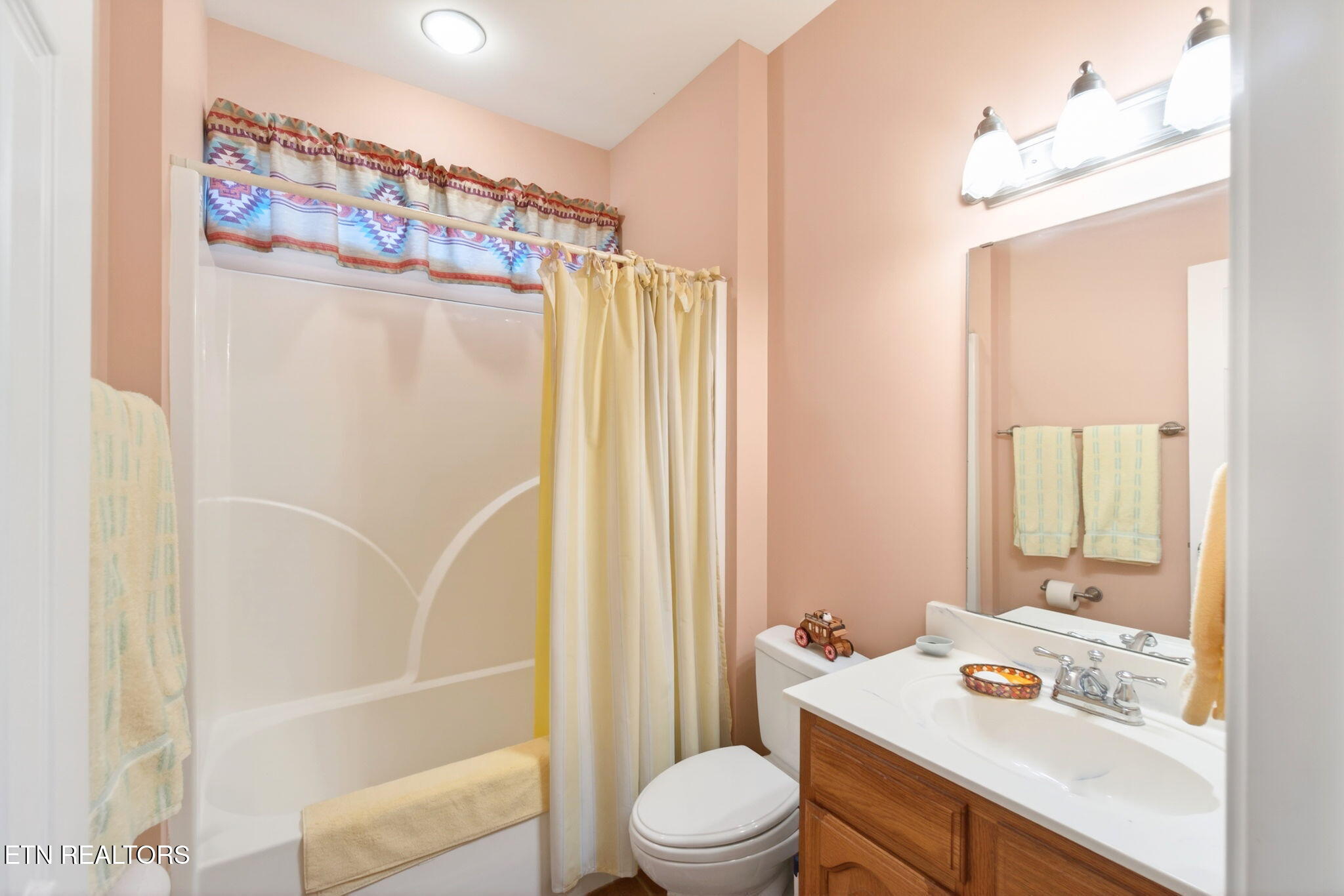 444 Mackie Road Sparta TN 38583