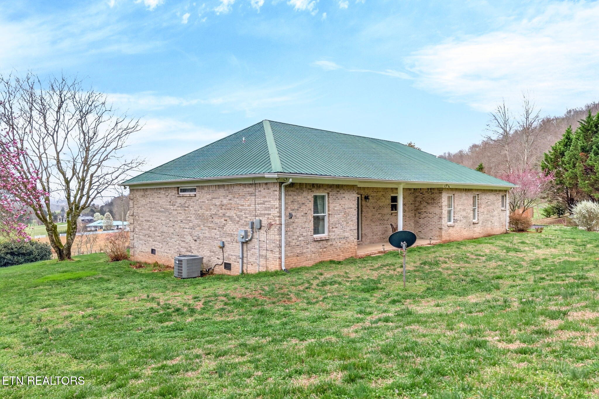 444 Mackie Road Sparta TN 38583