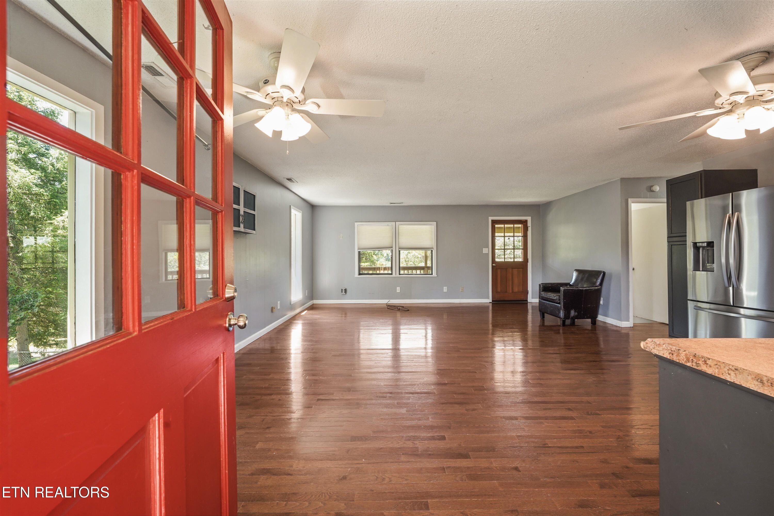 1420 Twin Oaks Road Sevierville TN 37876