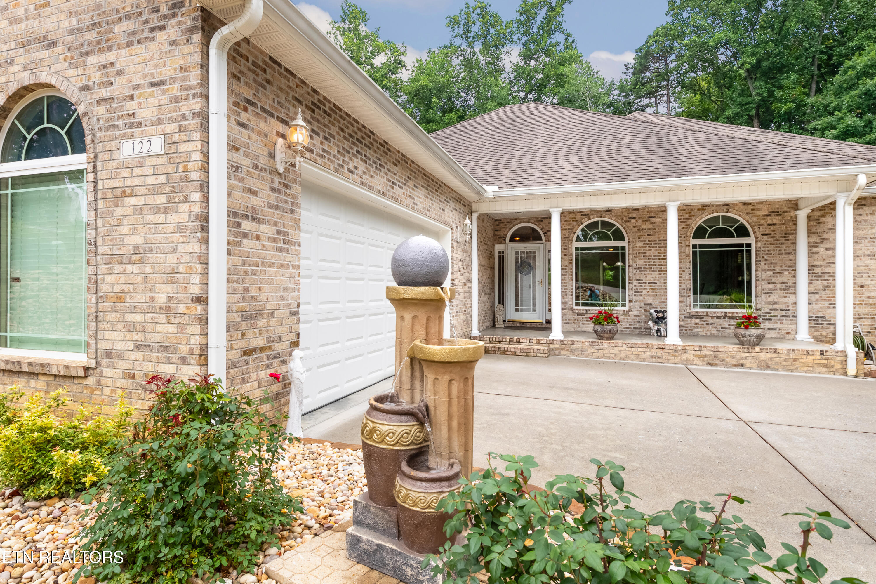 122 Tuhdegwa Way Loudon TN 37774