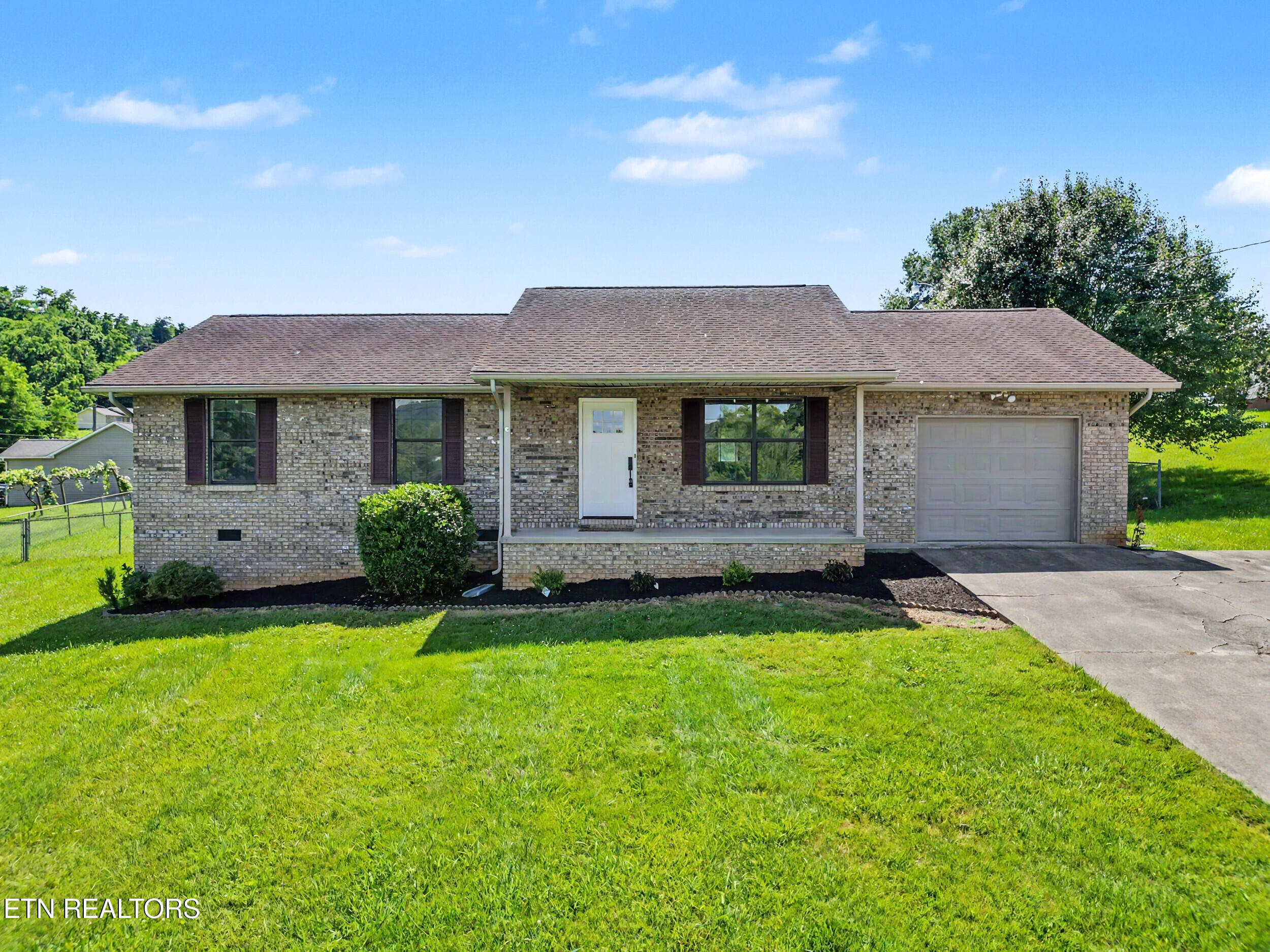 123 Cross Creek Road Maynardville TN 37807