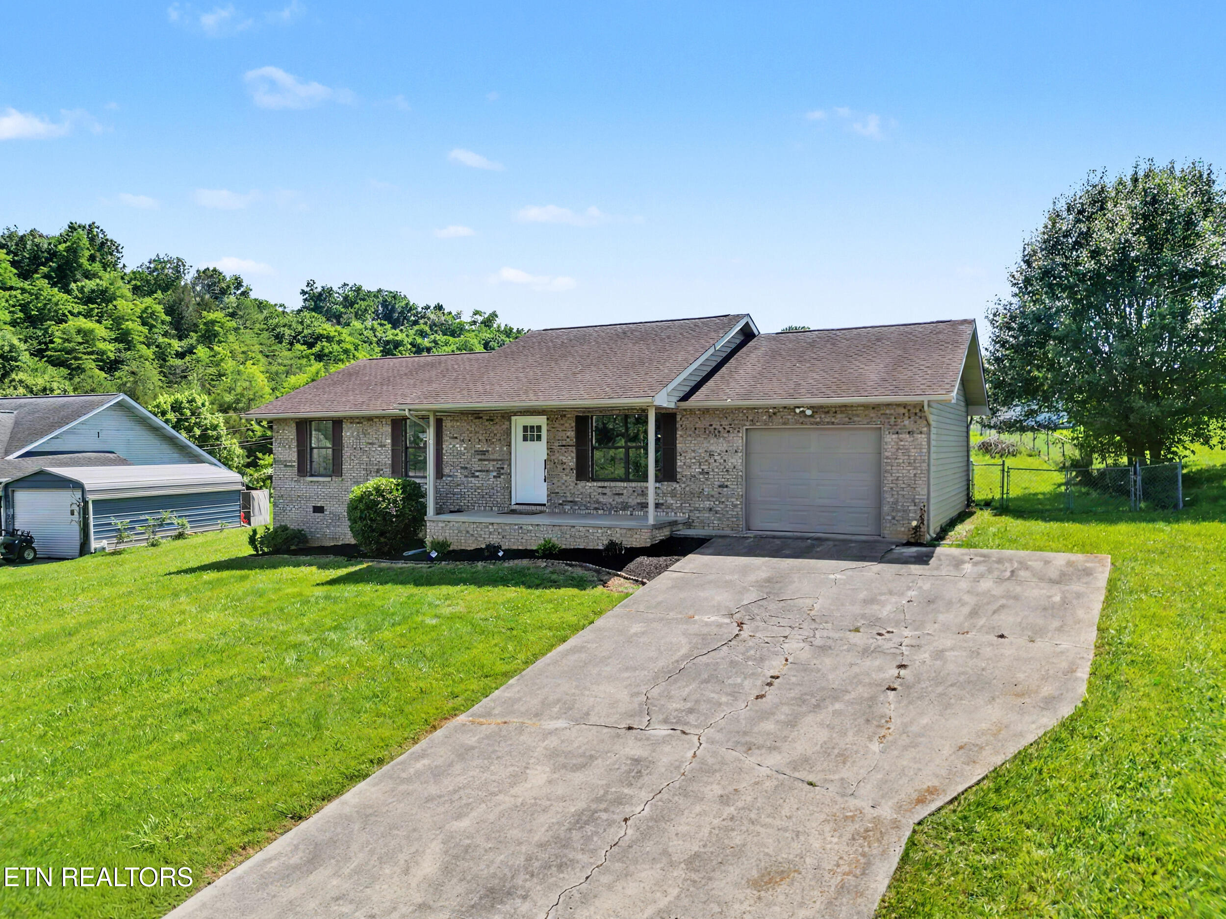 123 Cross Creek Road Maynardville TN 37807