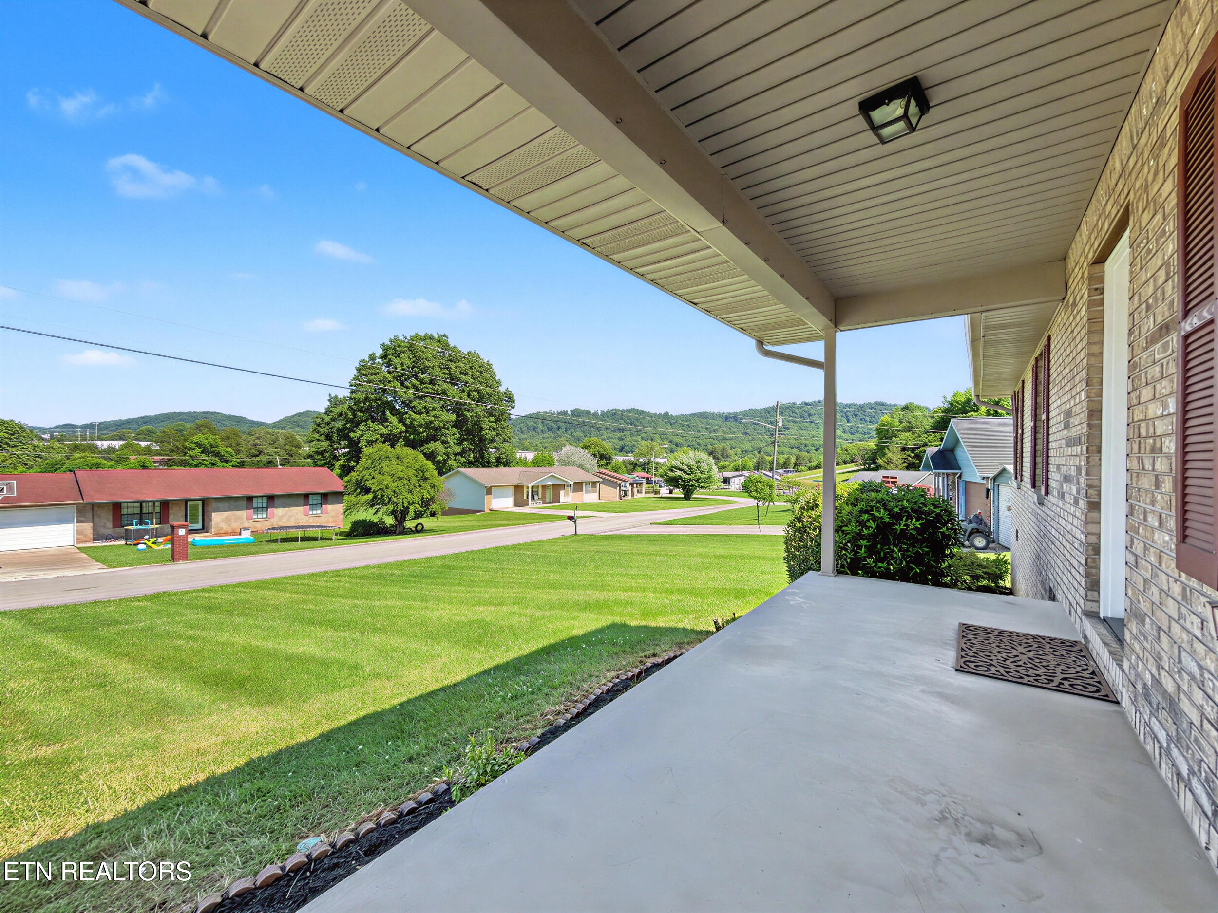 123 Cross Creek Road Maynardville TN 37807