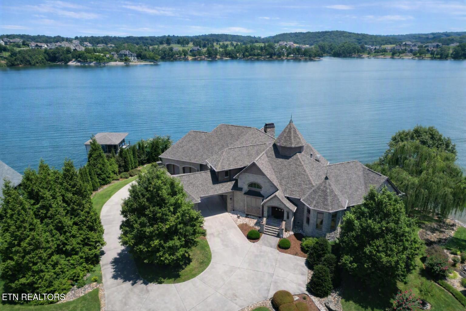 410 Cayuga Drive Loudon TN 37774