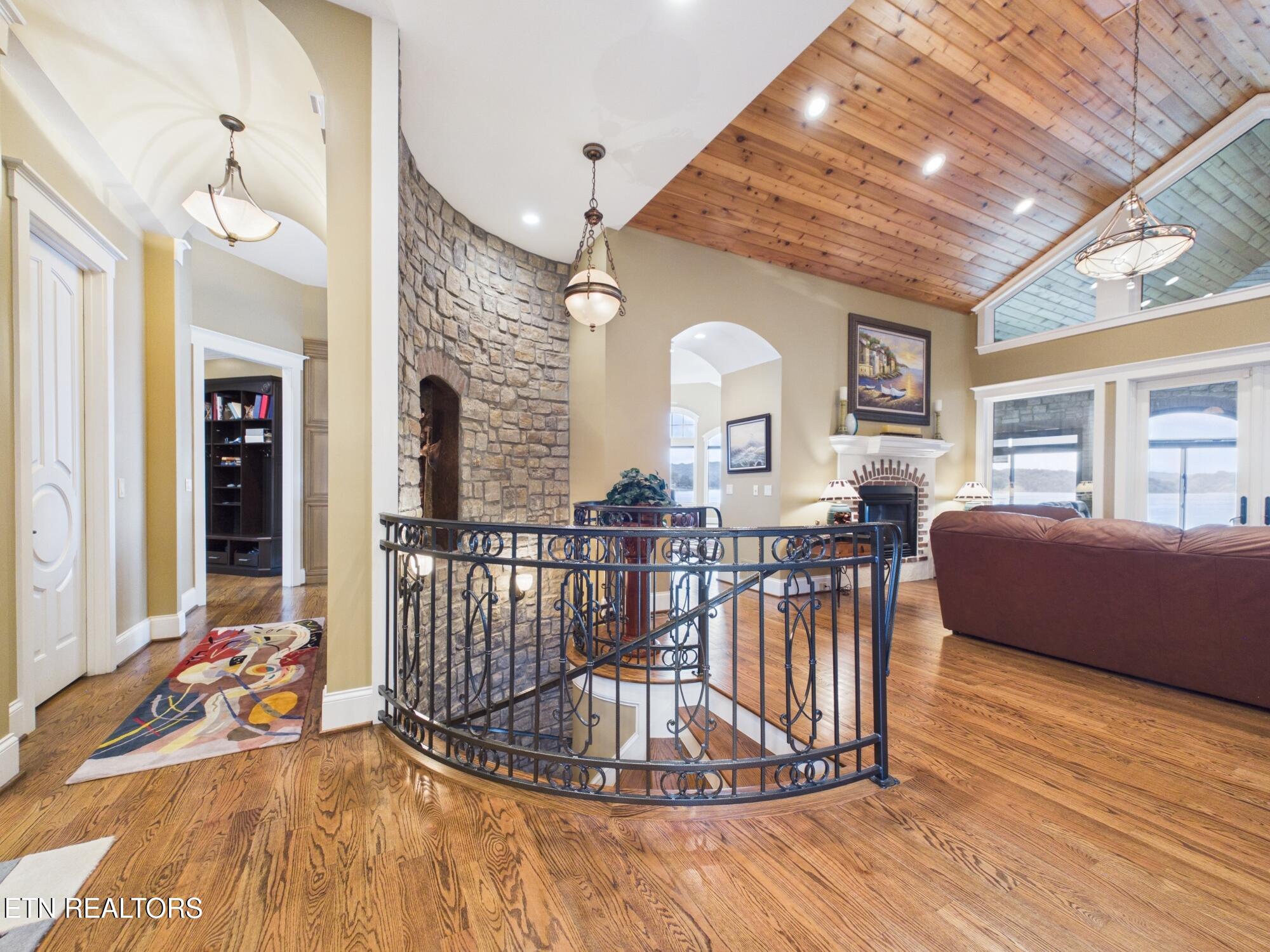 410 Cayuga Drive Loudon TN 37774