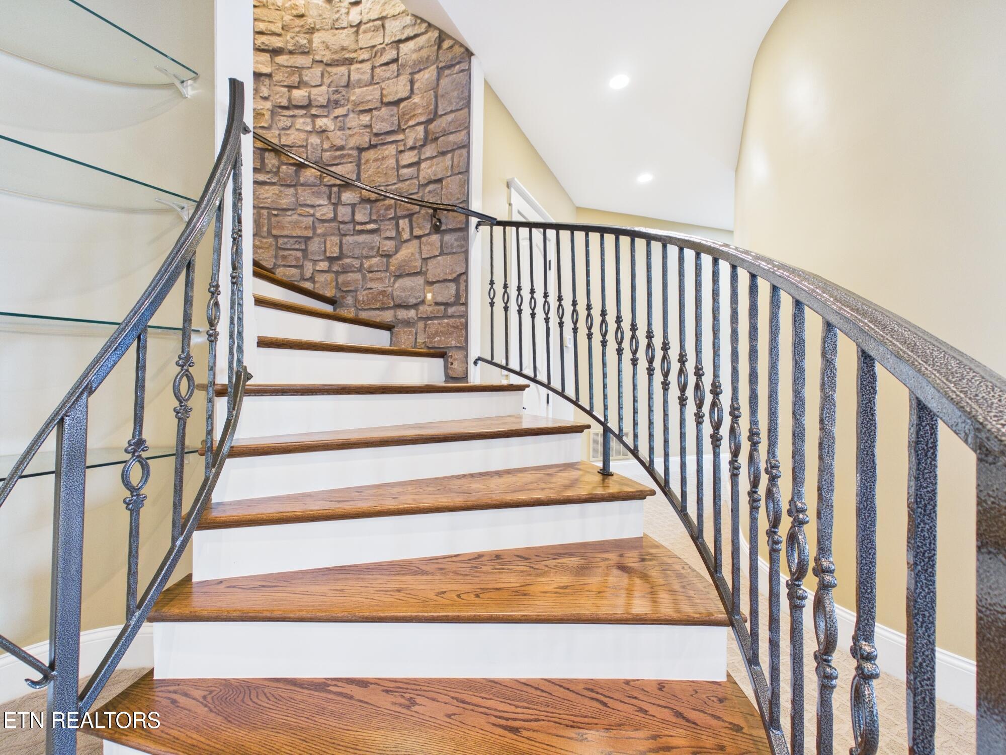 410 Cayuga Drive Loudon TN 37774
