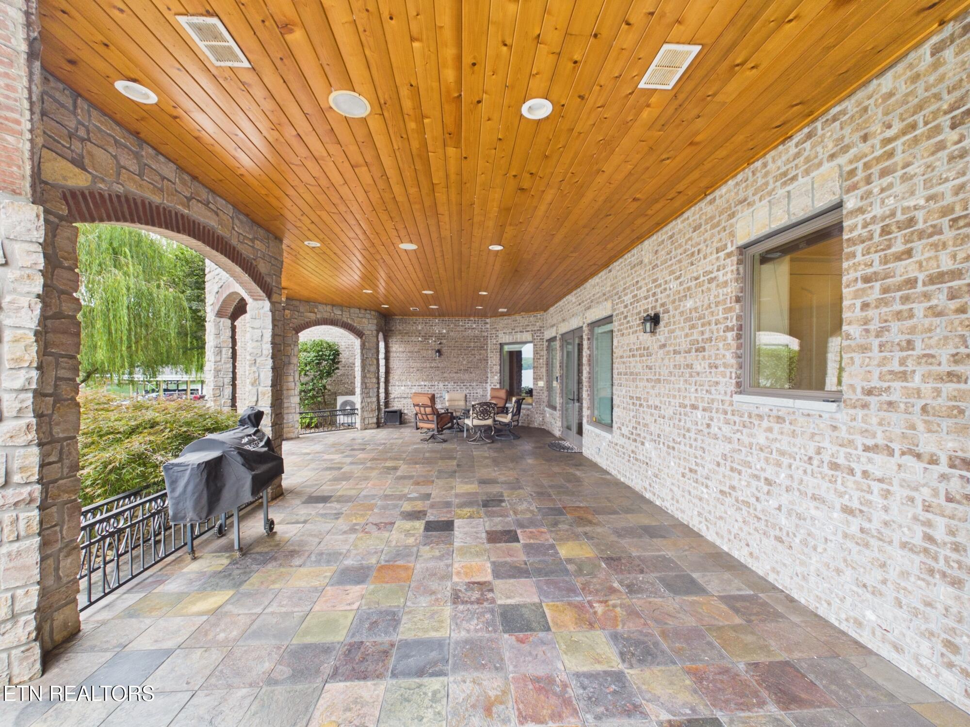 410 Cayuga Drive Loudon TN 37774