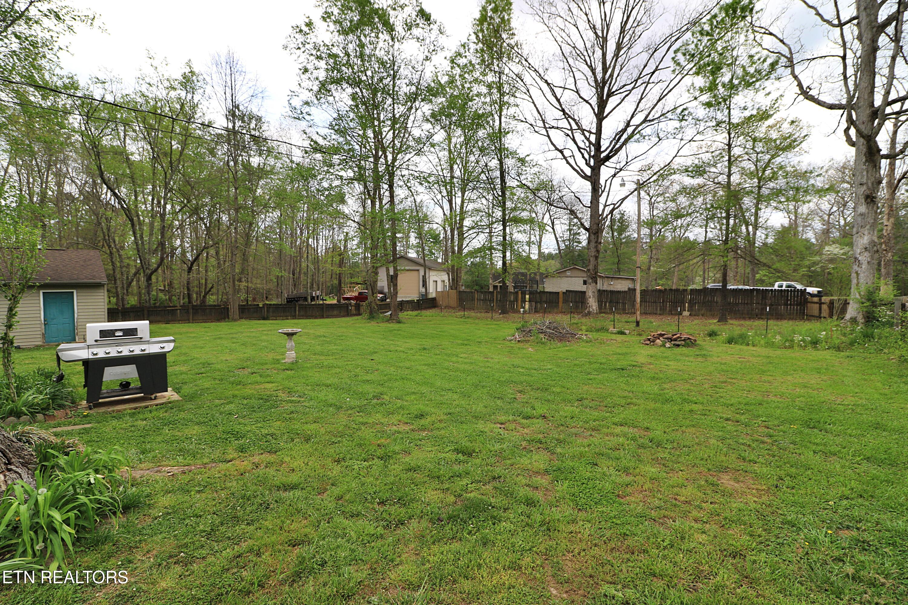 720 Cooper Lake Road Oneida TN 37841