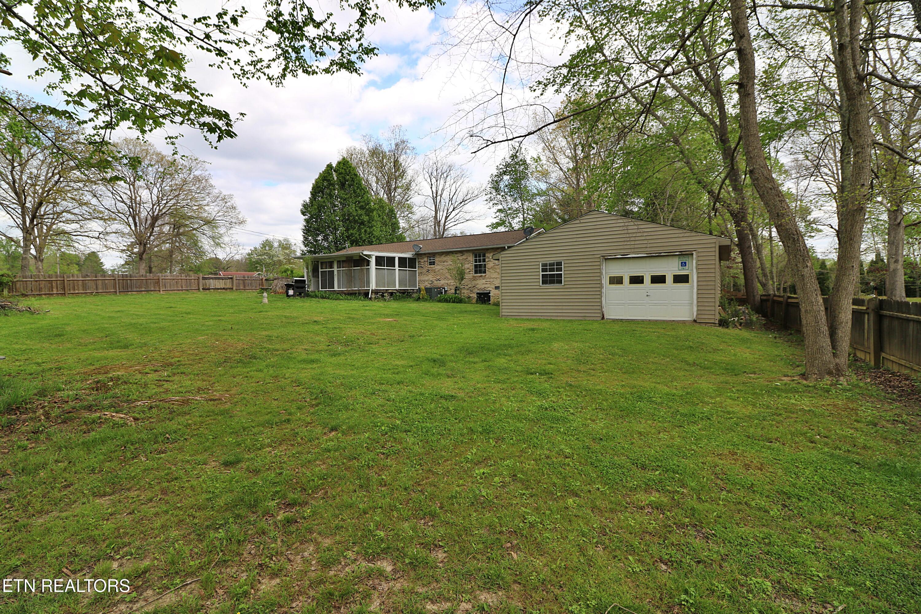 720 Cooper Lake Road Oneida TN 37841