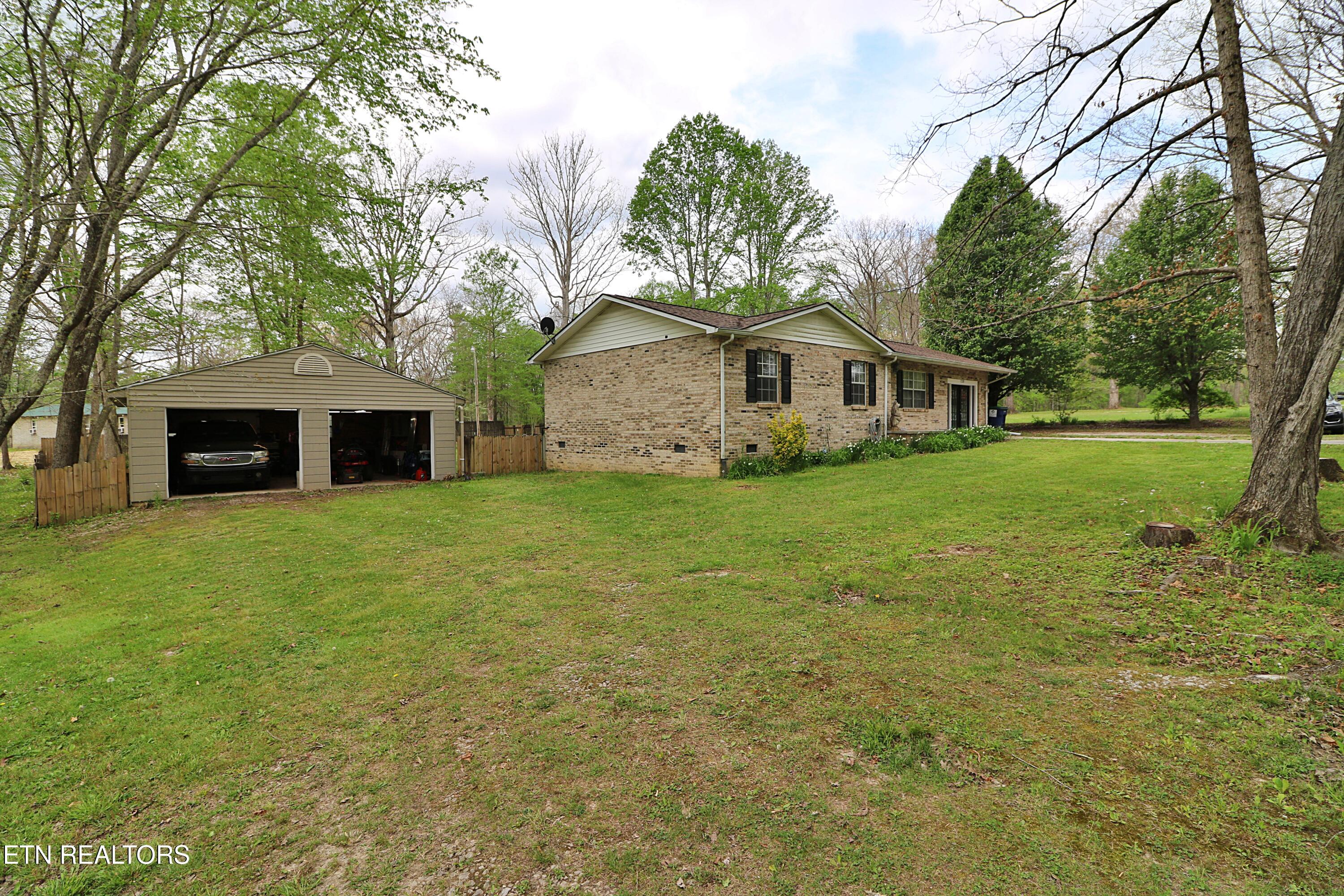 720 Cooper Lake Road Oneida TN 37841