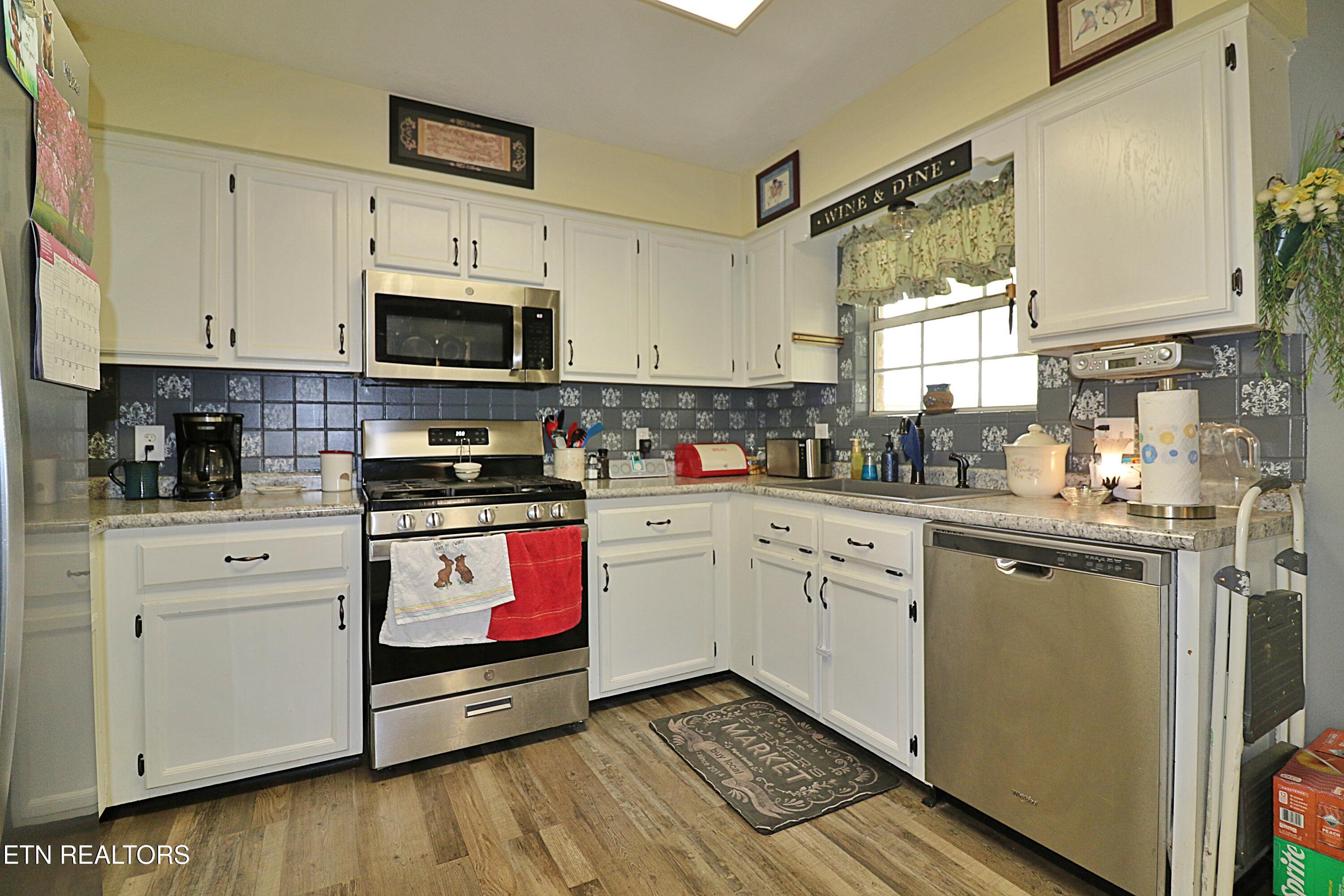 720 Cooper Lake Road Oneida TN 37841