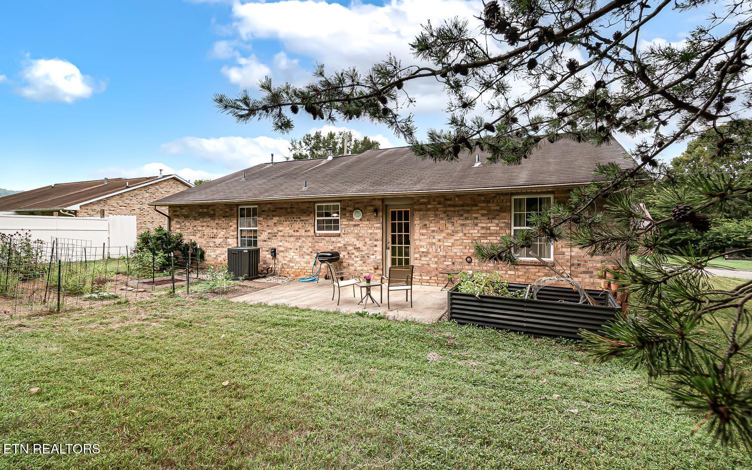 7501 Lyle Bend Knoxville TN 37918