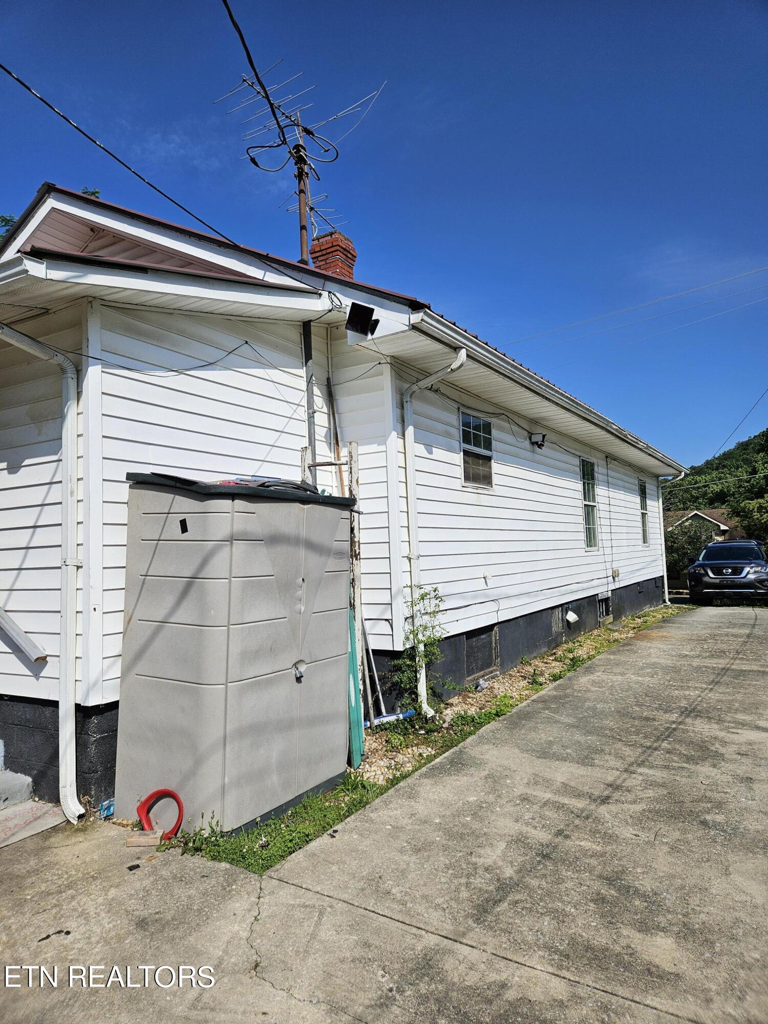 334 Margrave Drive Harriman TN 37748
