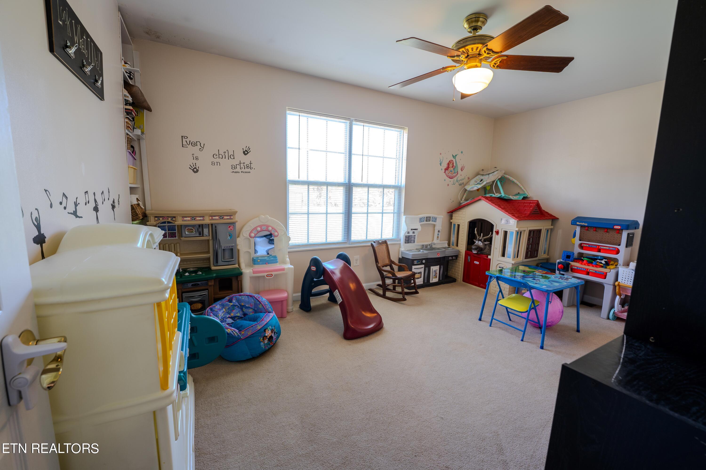 1305 Price Road Lenoir City TN 37771