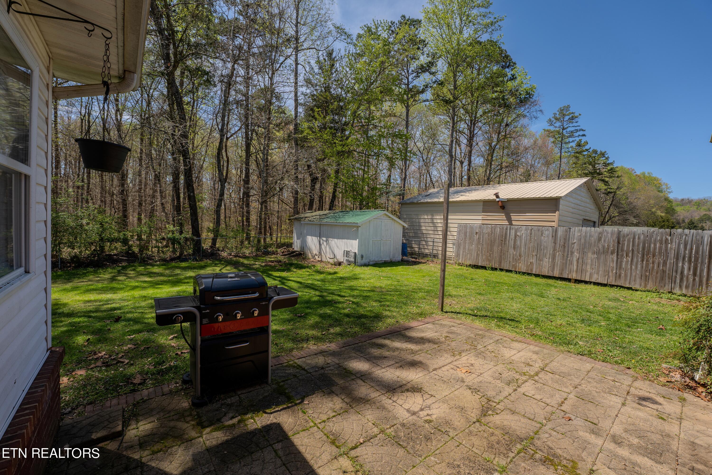 1305 Price Road Lenoir City TN 37771