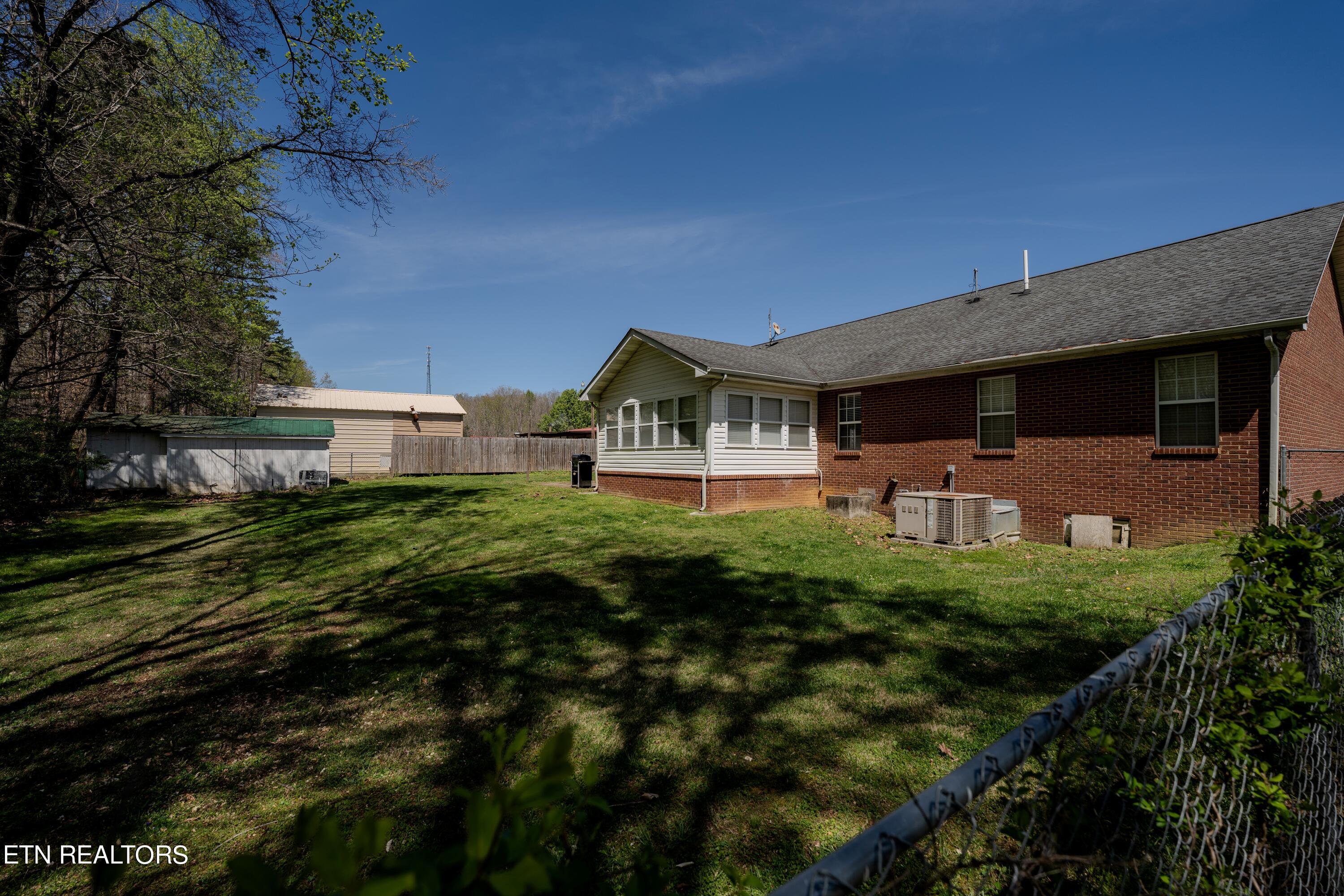 1305 Price Road Lenoir City TN 37771