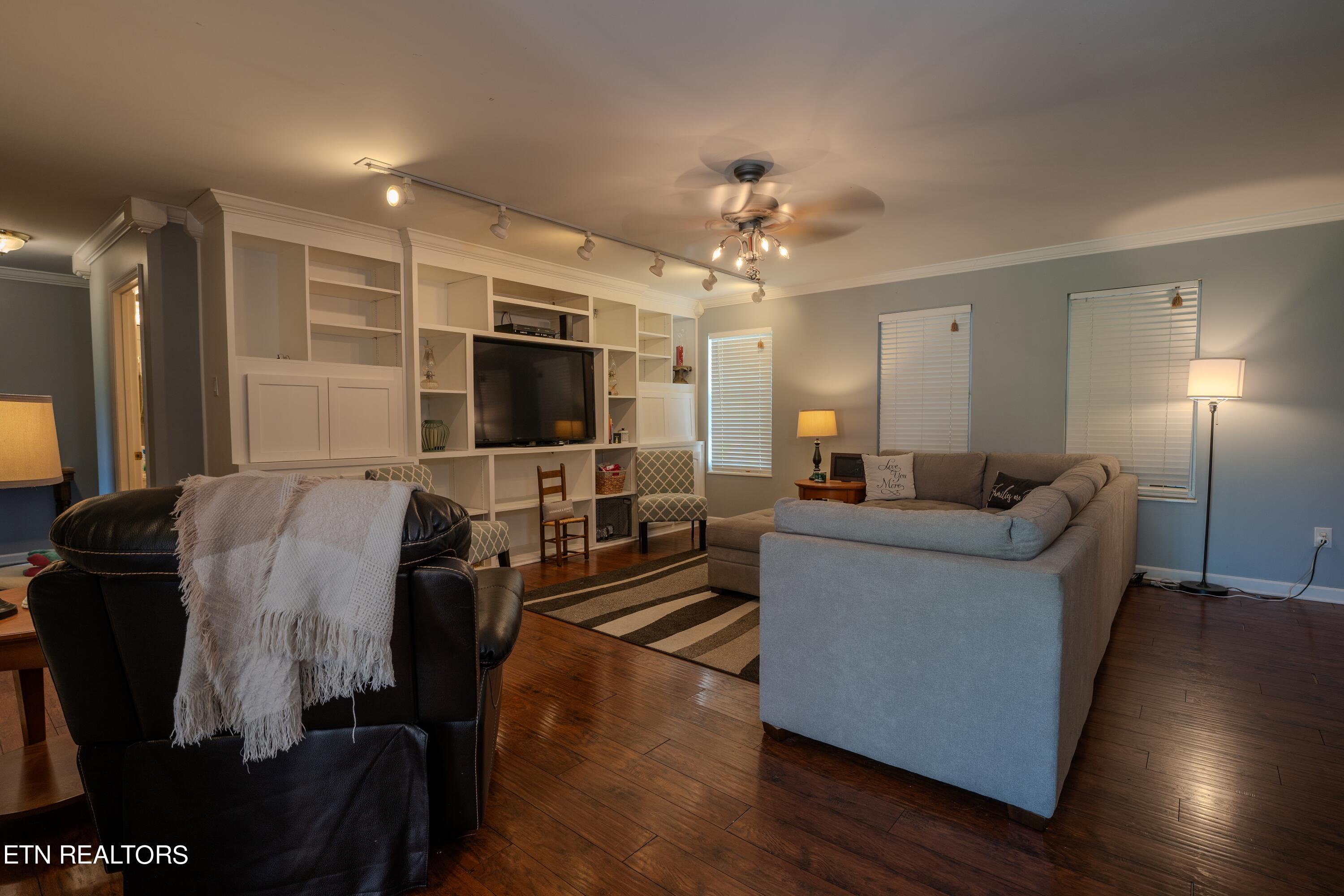 1305 Price Road Lenoir City TN 37771