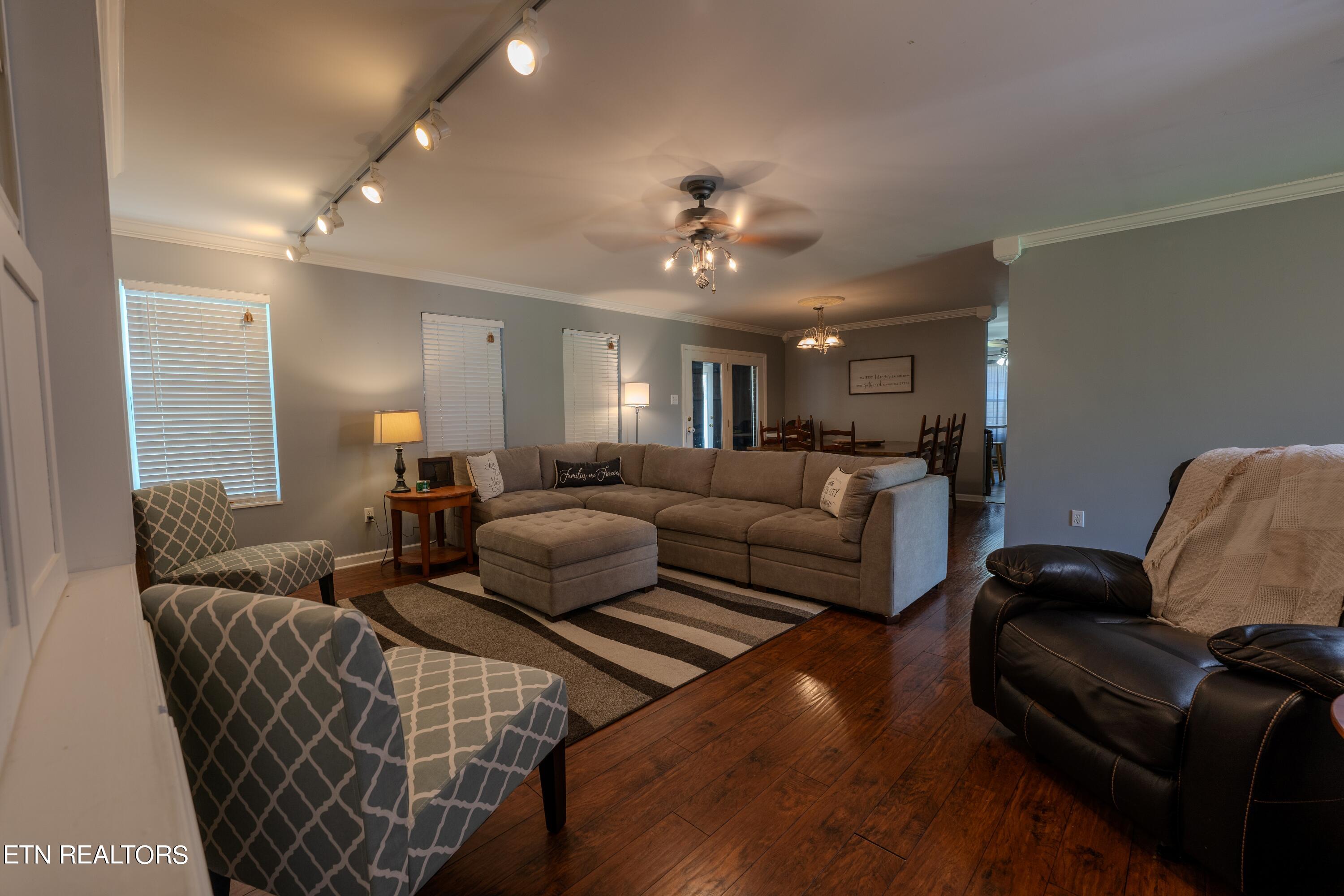 1305 Price Road Lenoir City TN 37771
