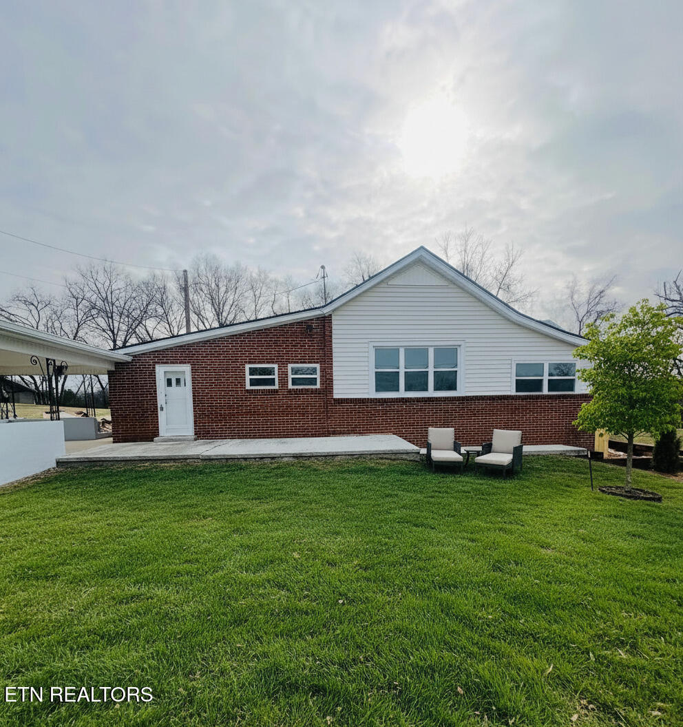 1507 Roberson Springs Road Loudon TN 37774