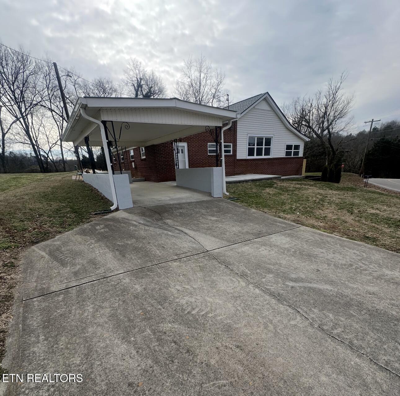 1507 Roberson Springs Road Loudon TN 37774