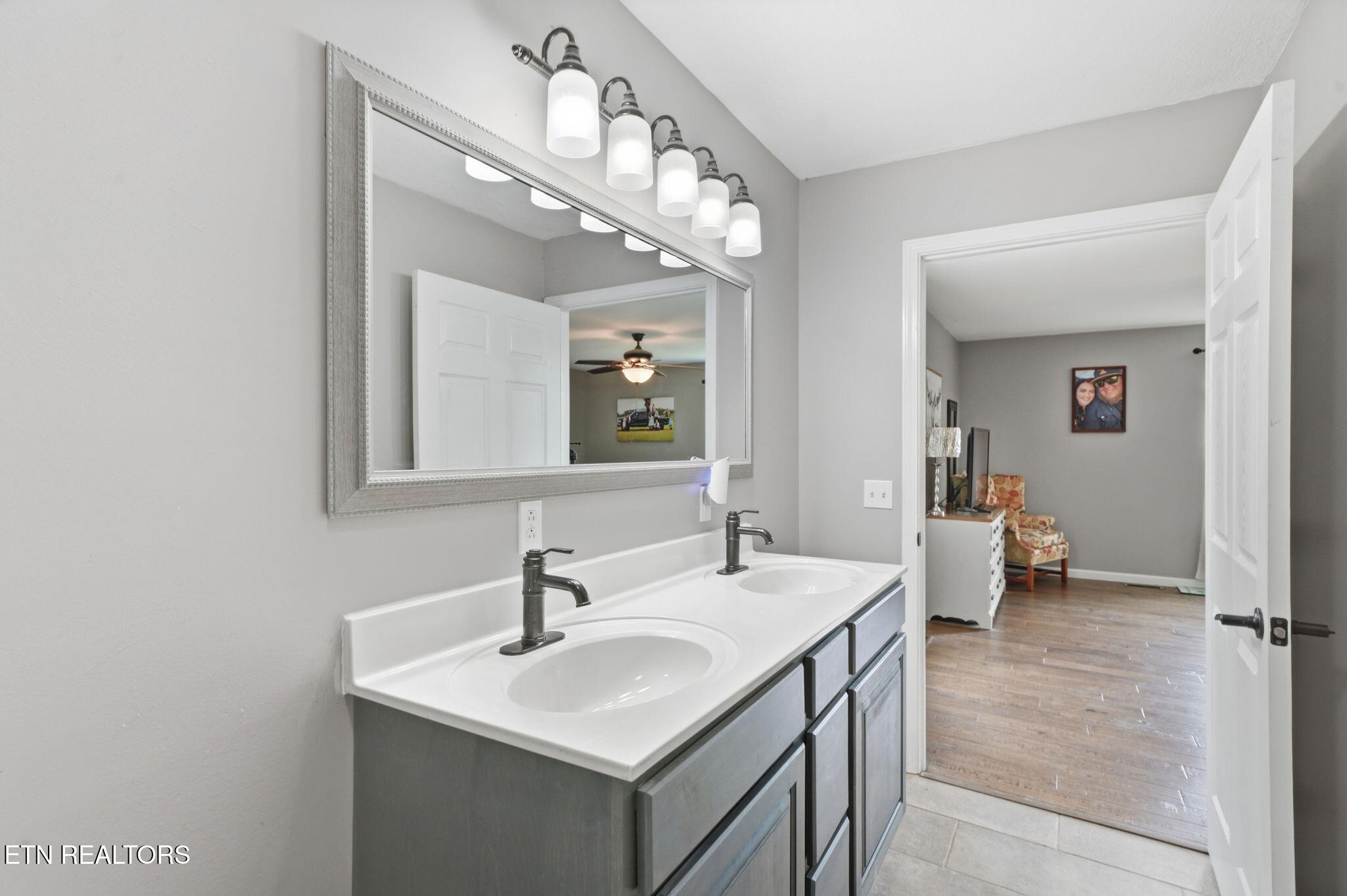 3259 River Pointe Circle Kodak TN 37764