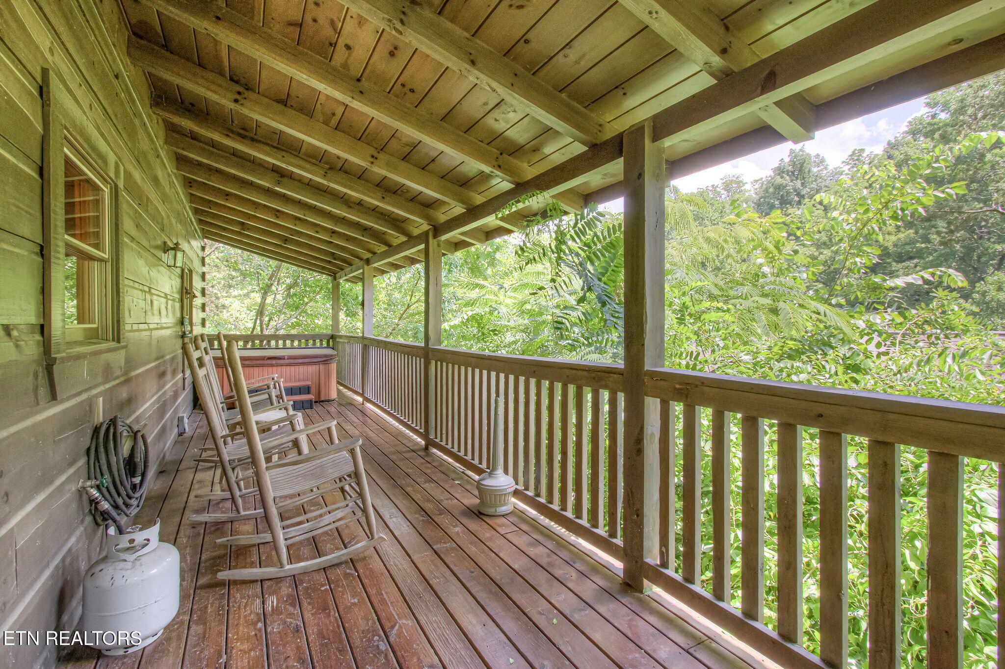 3012 Oak Tree Way Pigeon Forge TN 37863