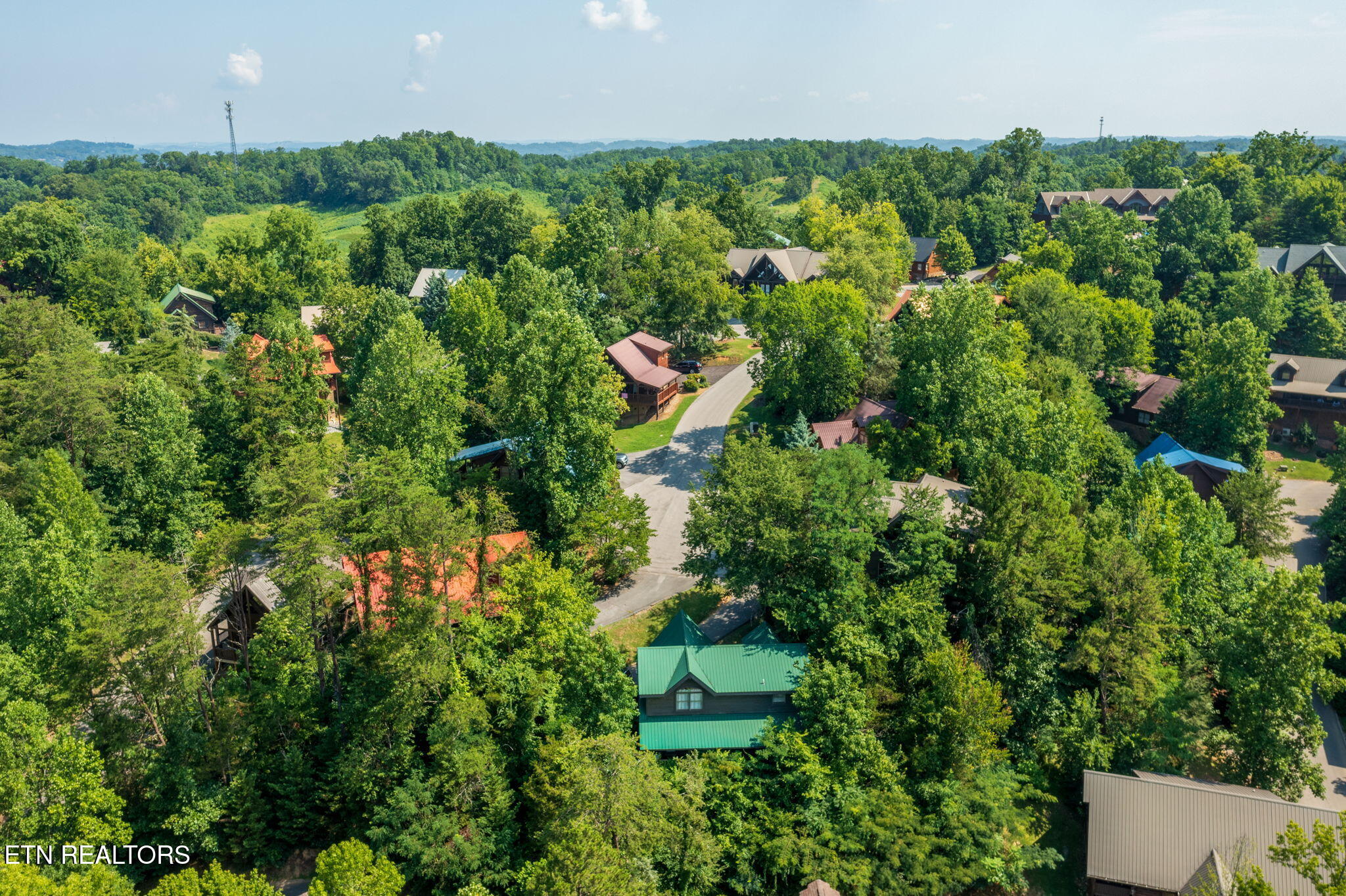 3012 Oak Tree Way Pigeon Forge TN 37863