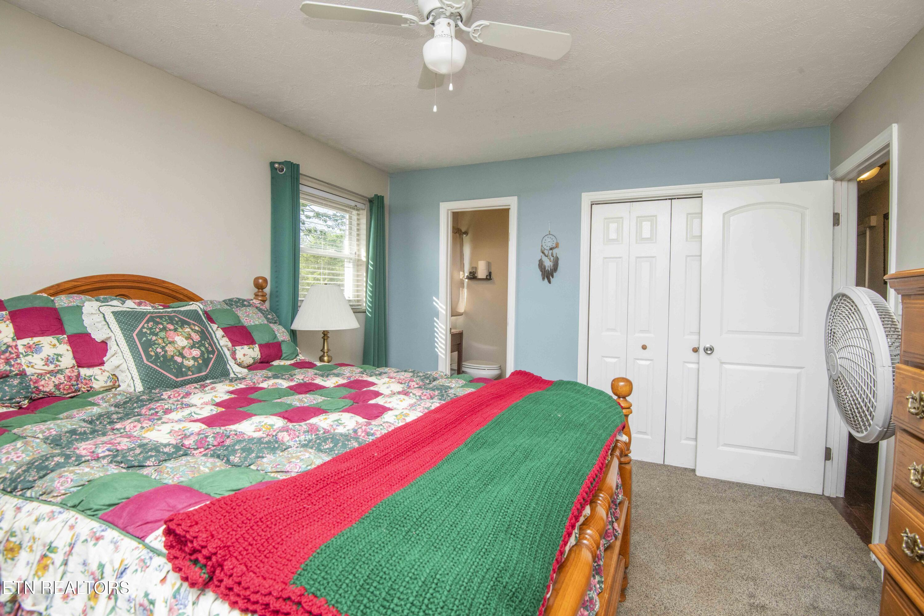4206 NE Shangri La Drive Knoxville TN 37914