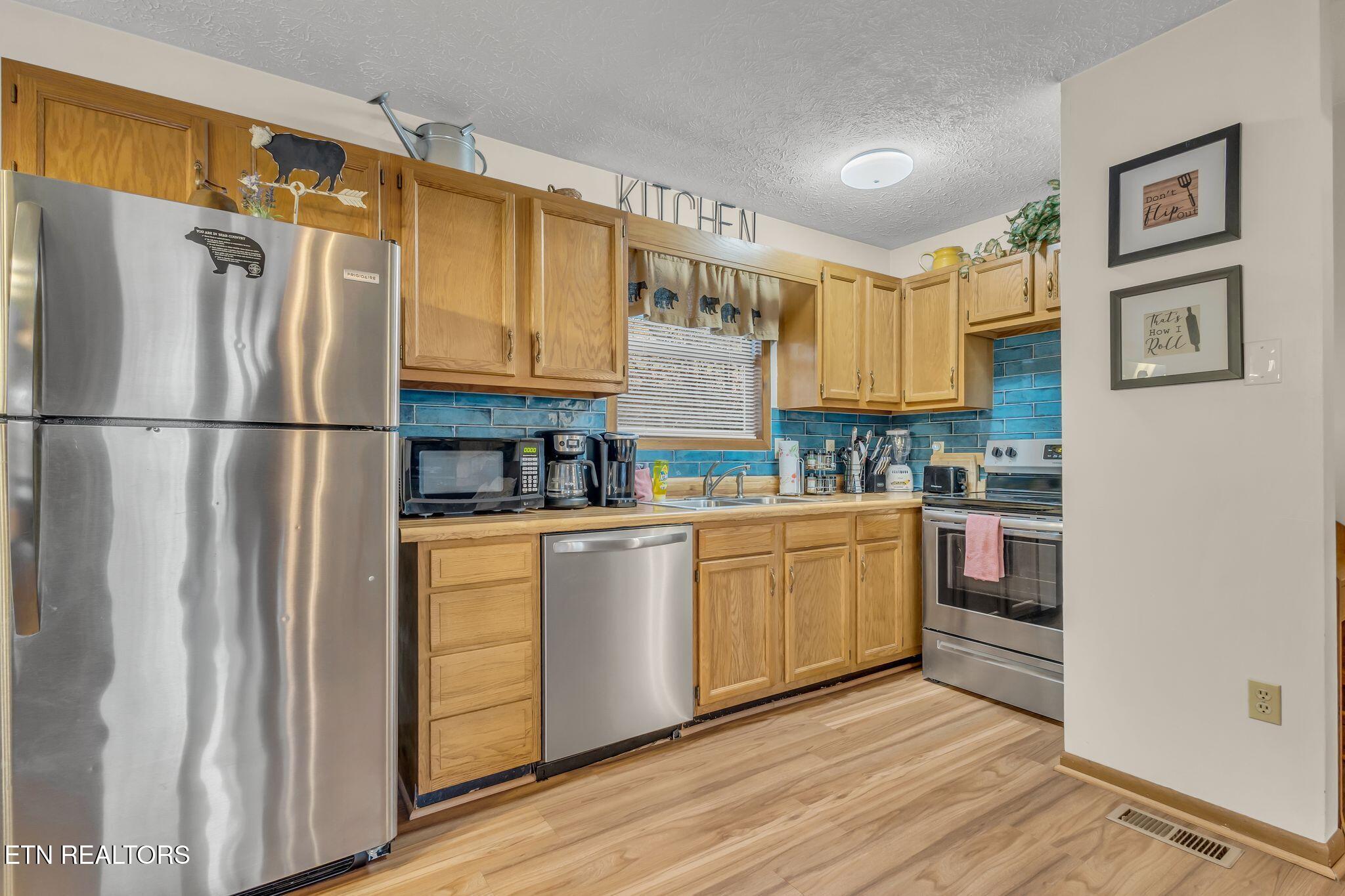 3042 Crestview Court Sevierville TN 37862