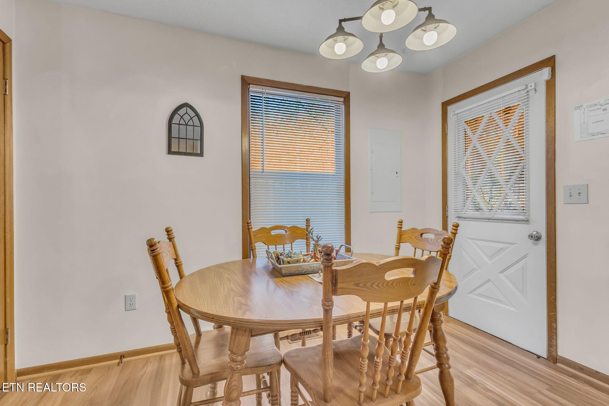 3042 Crestview Court Sevierville TN 37862