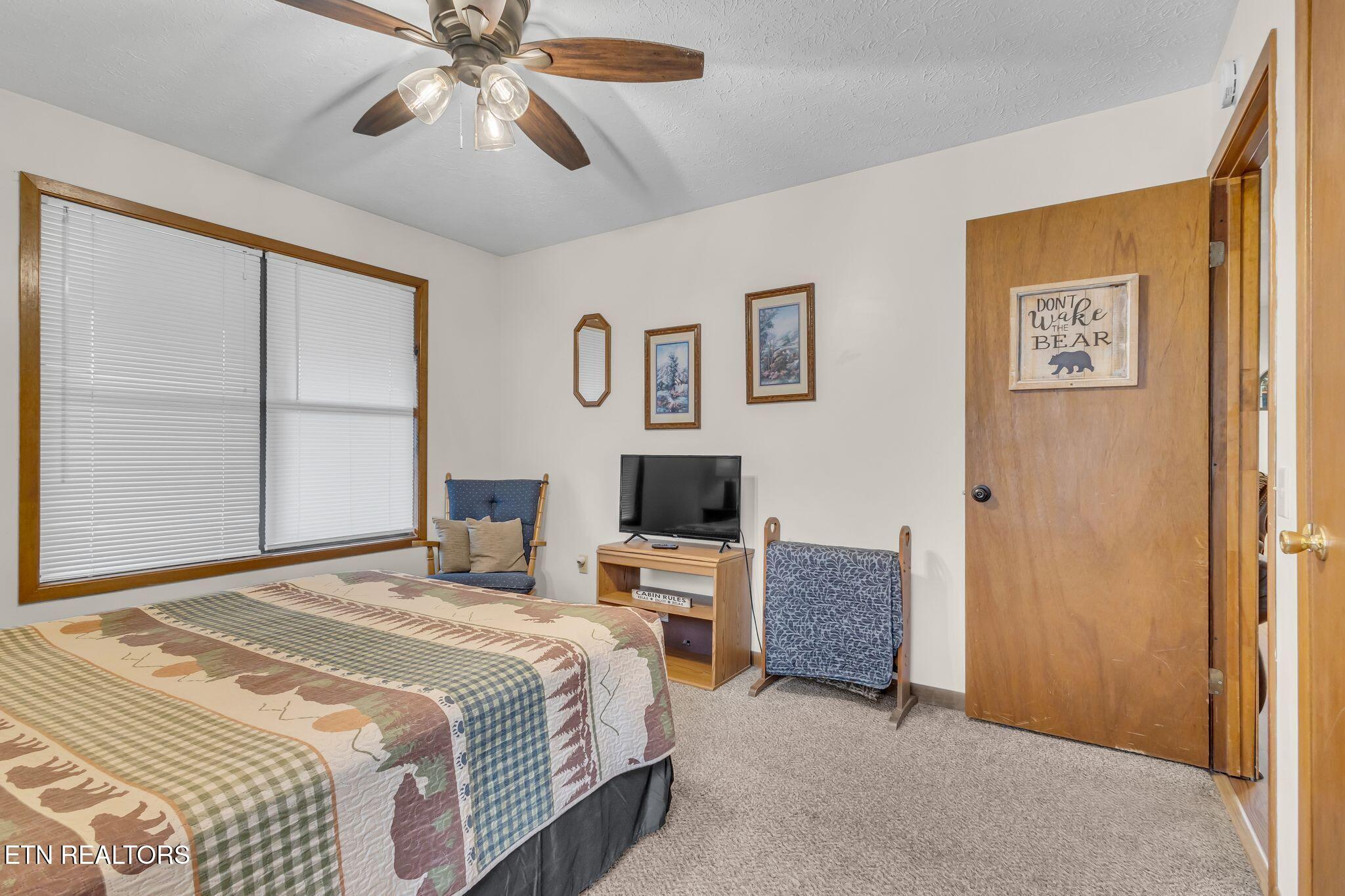 3042 Crestview Court Sevierville TN 37862