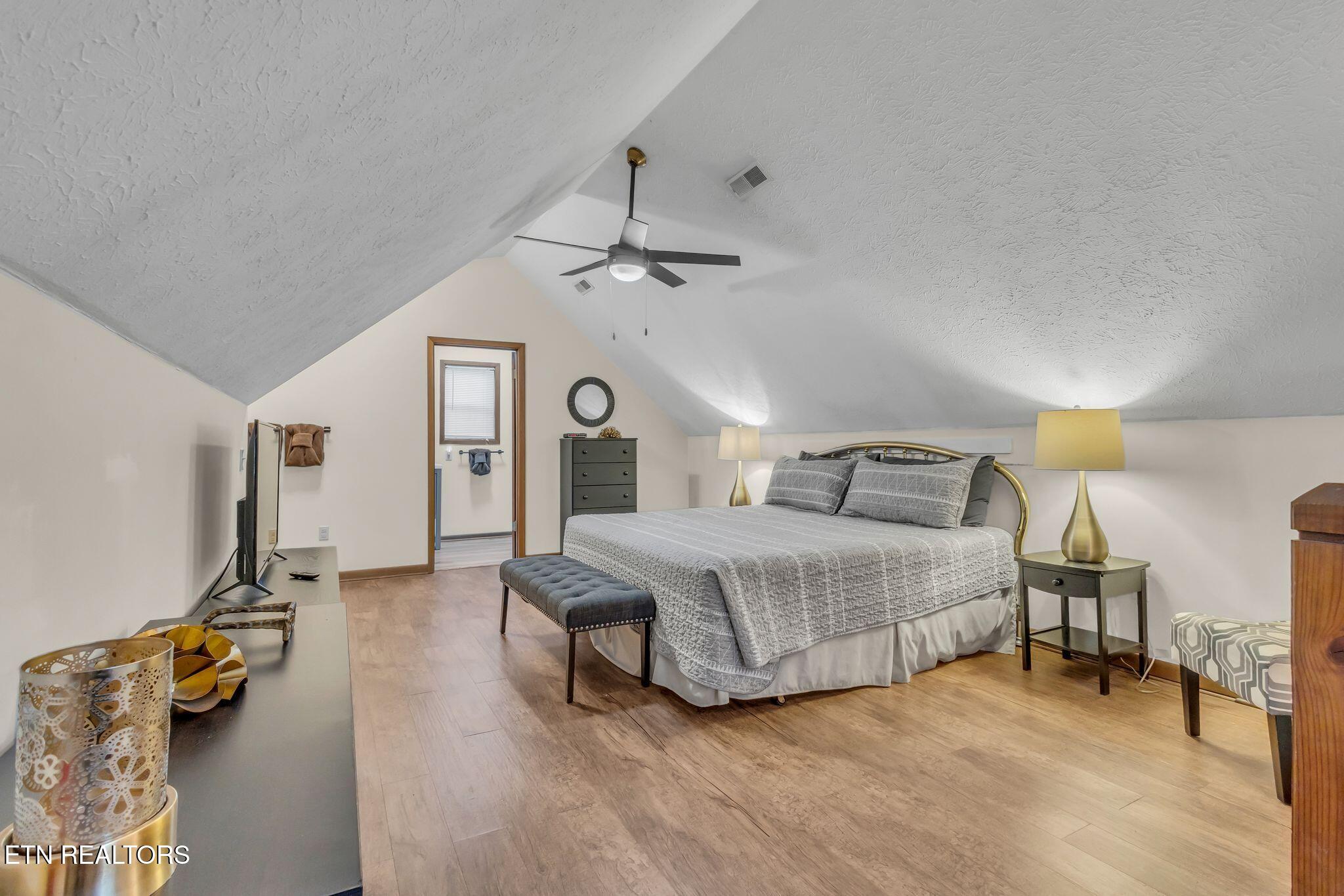 3042 Crestview Court Sevierville TN 37862