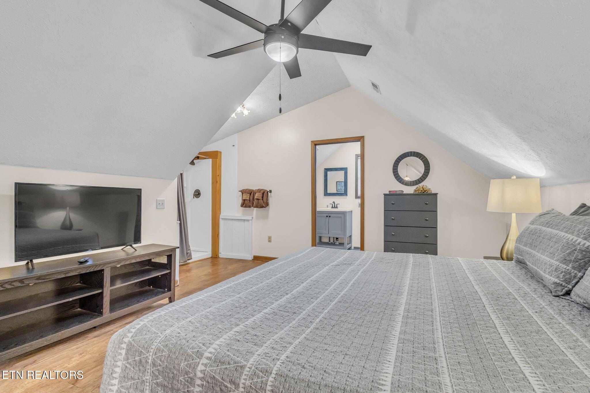 3042 Crestview Court Sevierville TN 37862