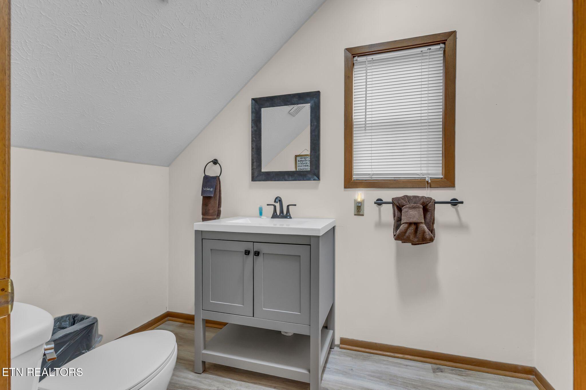 3042 Crestview Court Sevierville TN 37862