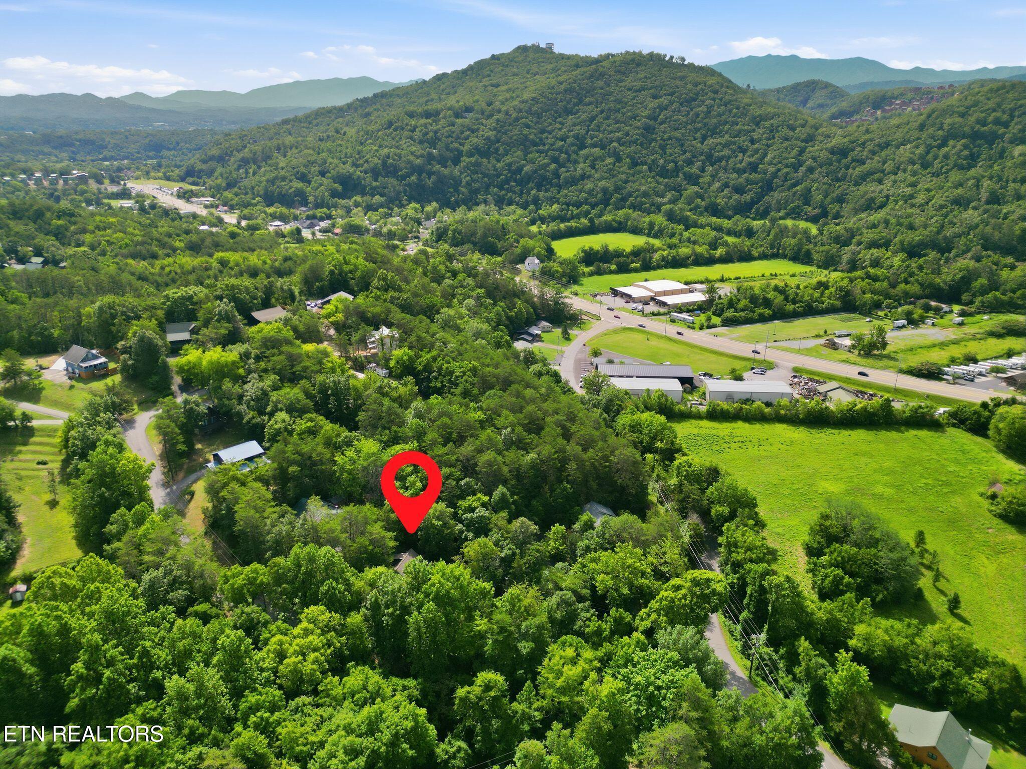 3042 Crestview Court Sevierville TN 37862