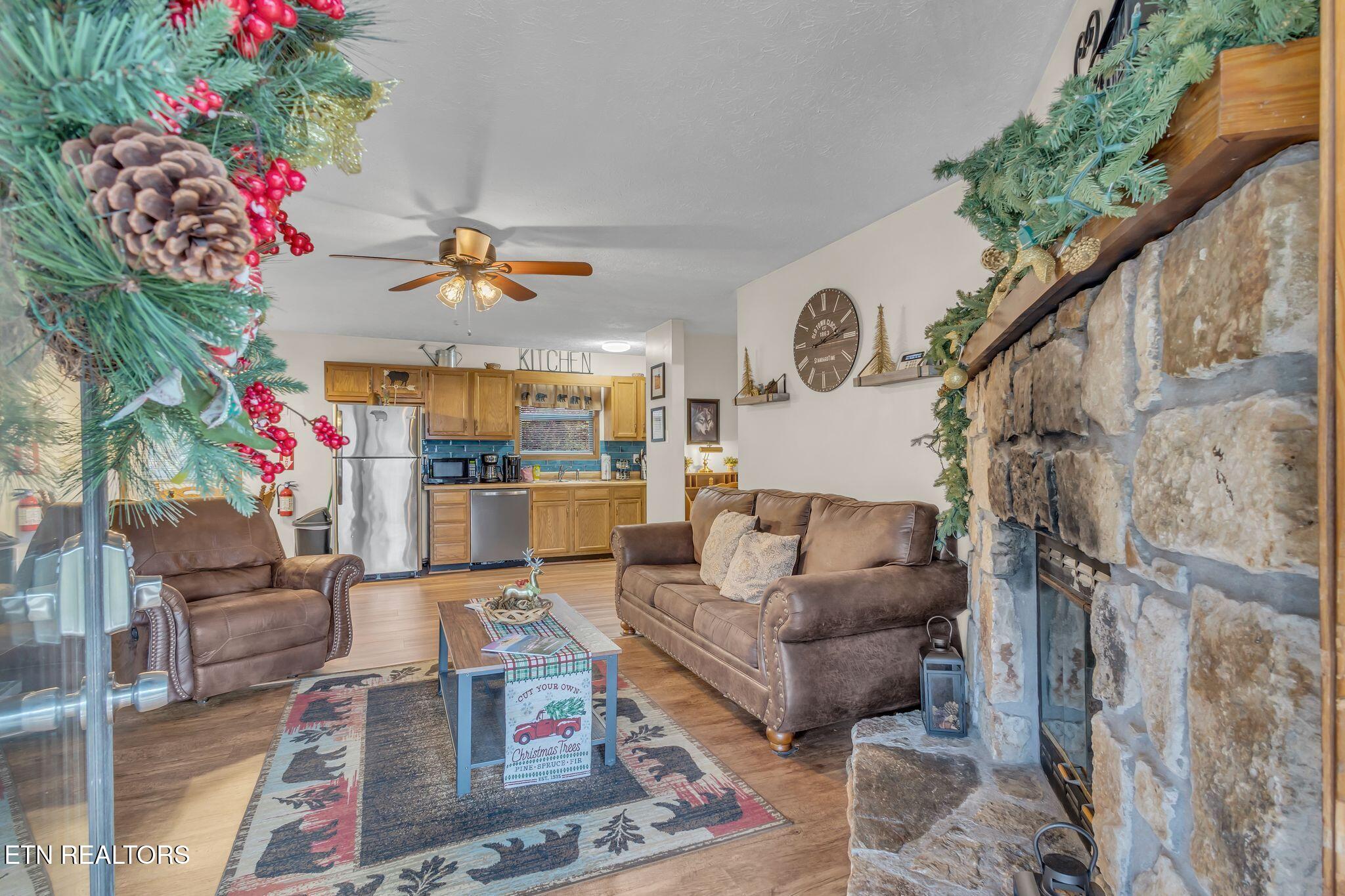 3042 Crestview Court Sevierville TN 37862