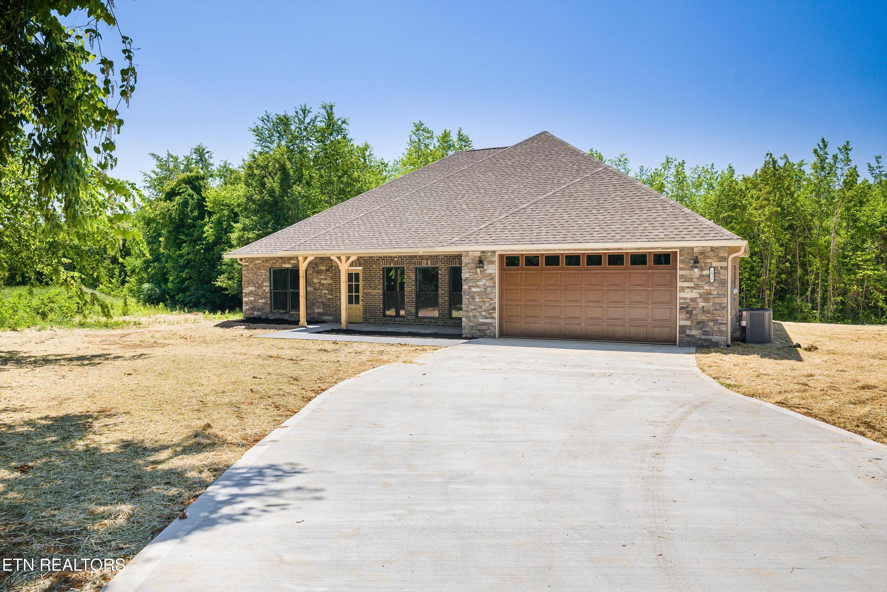 1038 S Linden Drive Alcoa TN 37701