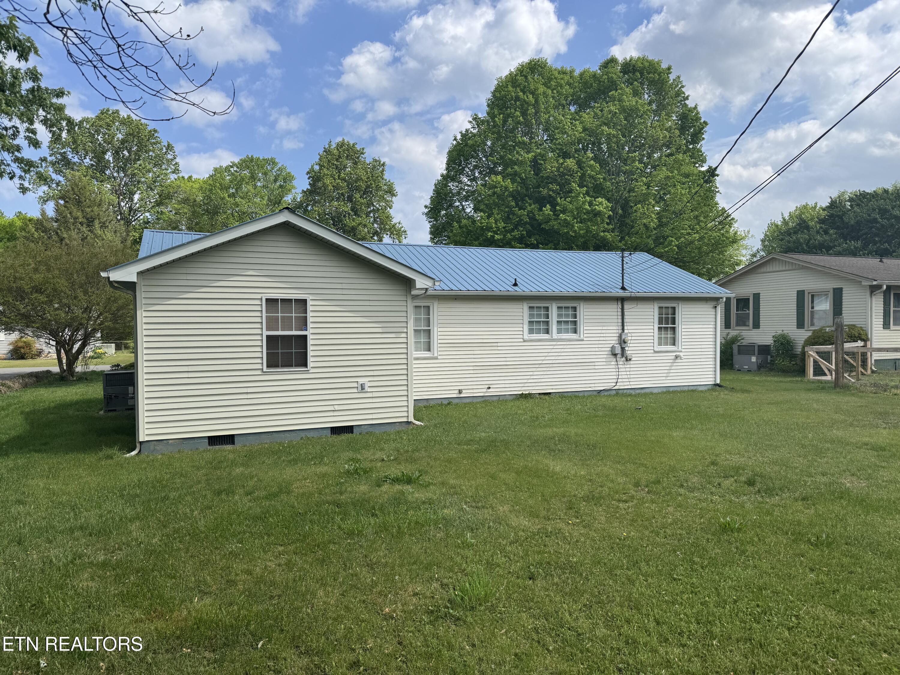 1209 Morgan Street Athens TN 37303