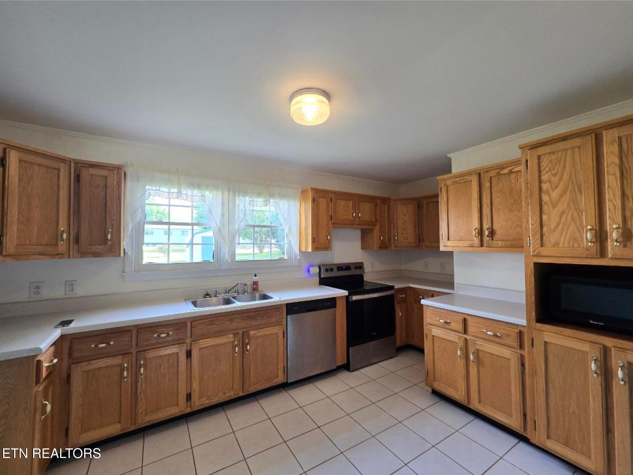 1209 Morgan Street Athens TN 37303