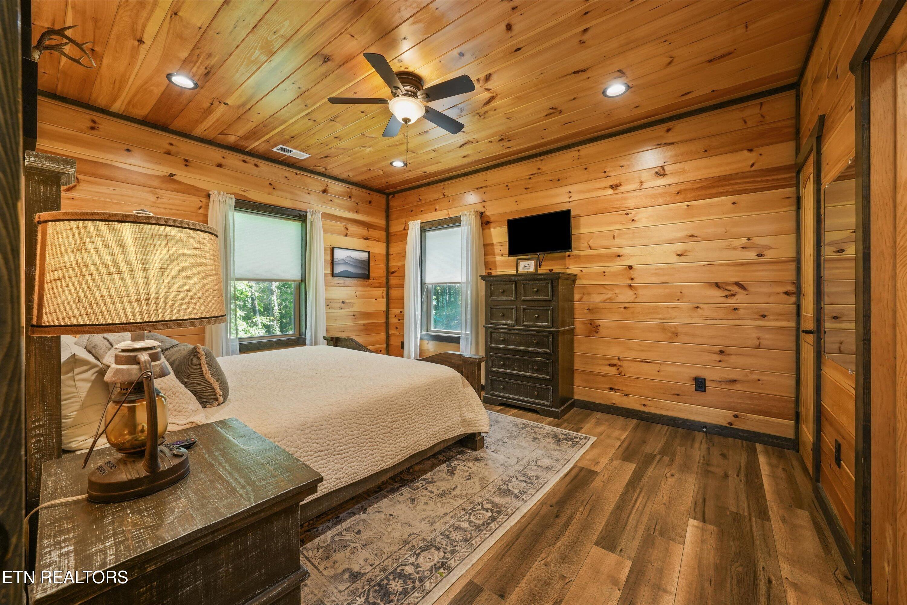 374 Buena Vista Drive Sevierville TN 37876