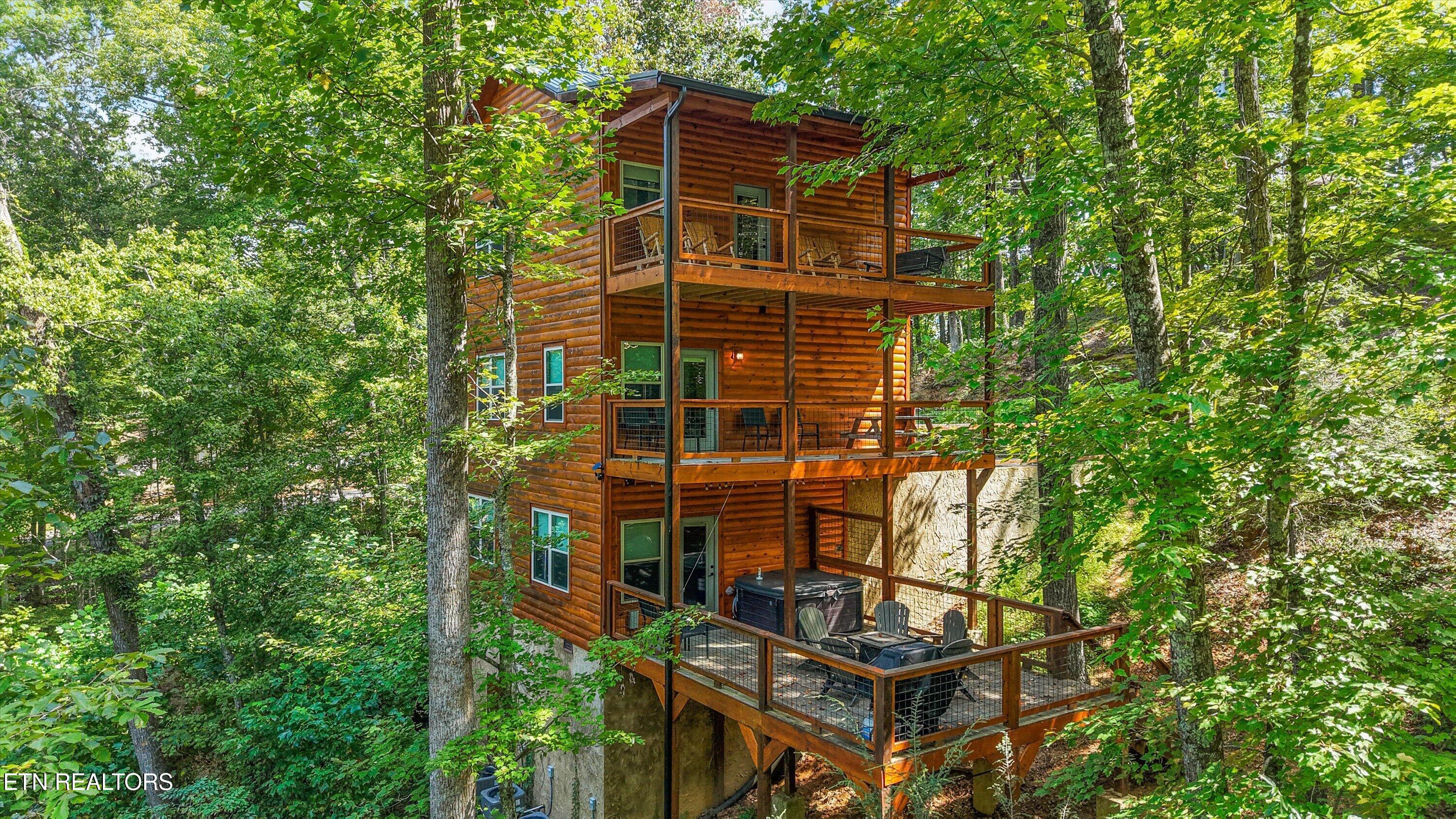 374 Buena Vista Drive Sevierville TN 37876