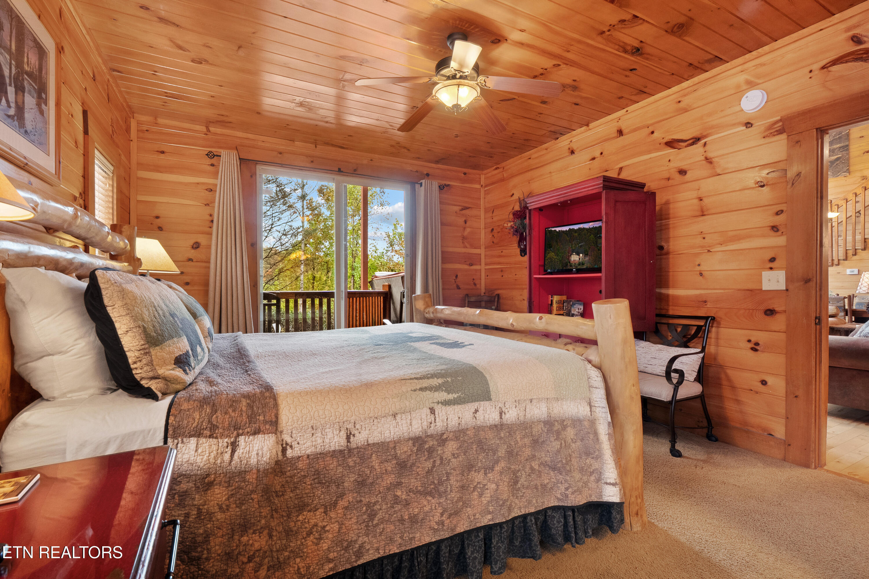 1716 Smoky Hills Drive Gatlinburg TN 37738