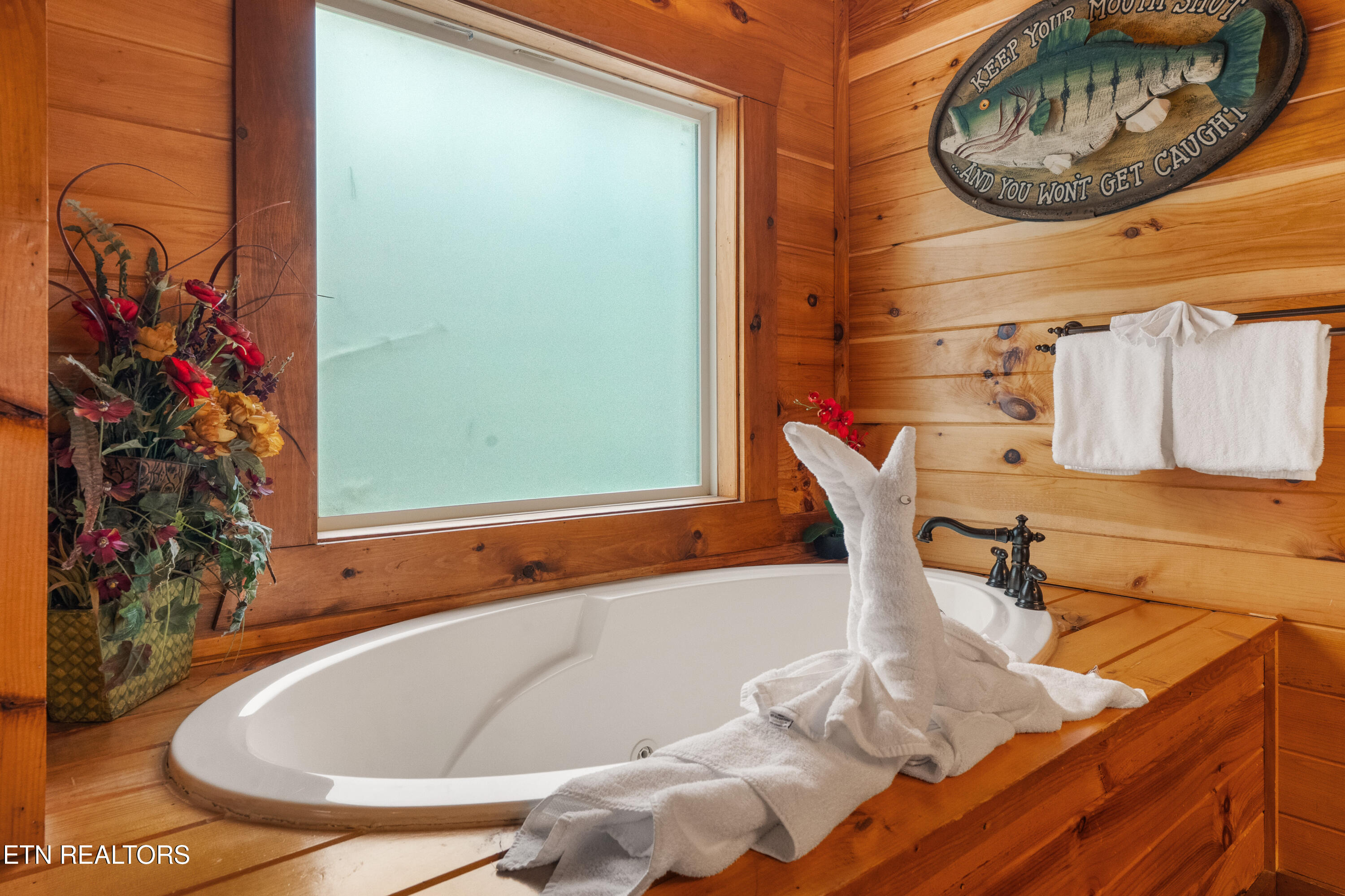 1716 Smoky Hills Drive Gatlinburg TN 37738