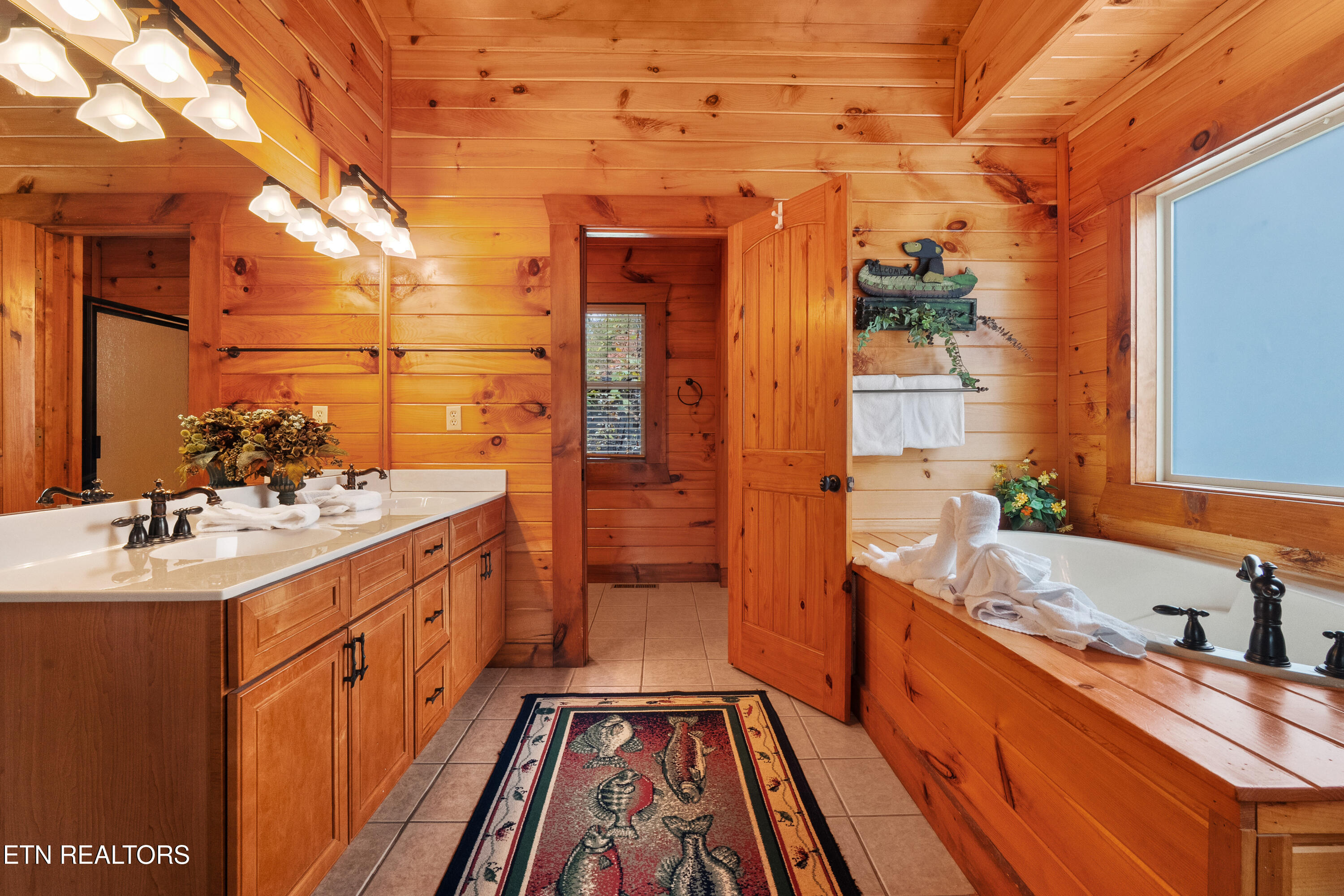 1716 Smoky Hills Drive Gatlinburg TN 37738