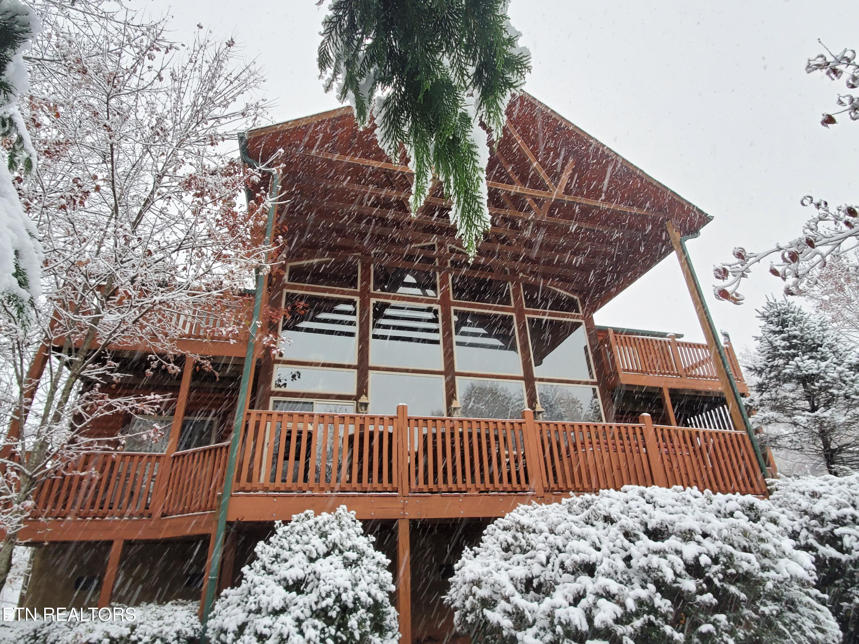 1716 Smoky Hills Drive Gatlinburg TN 37738