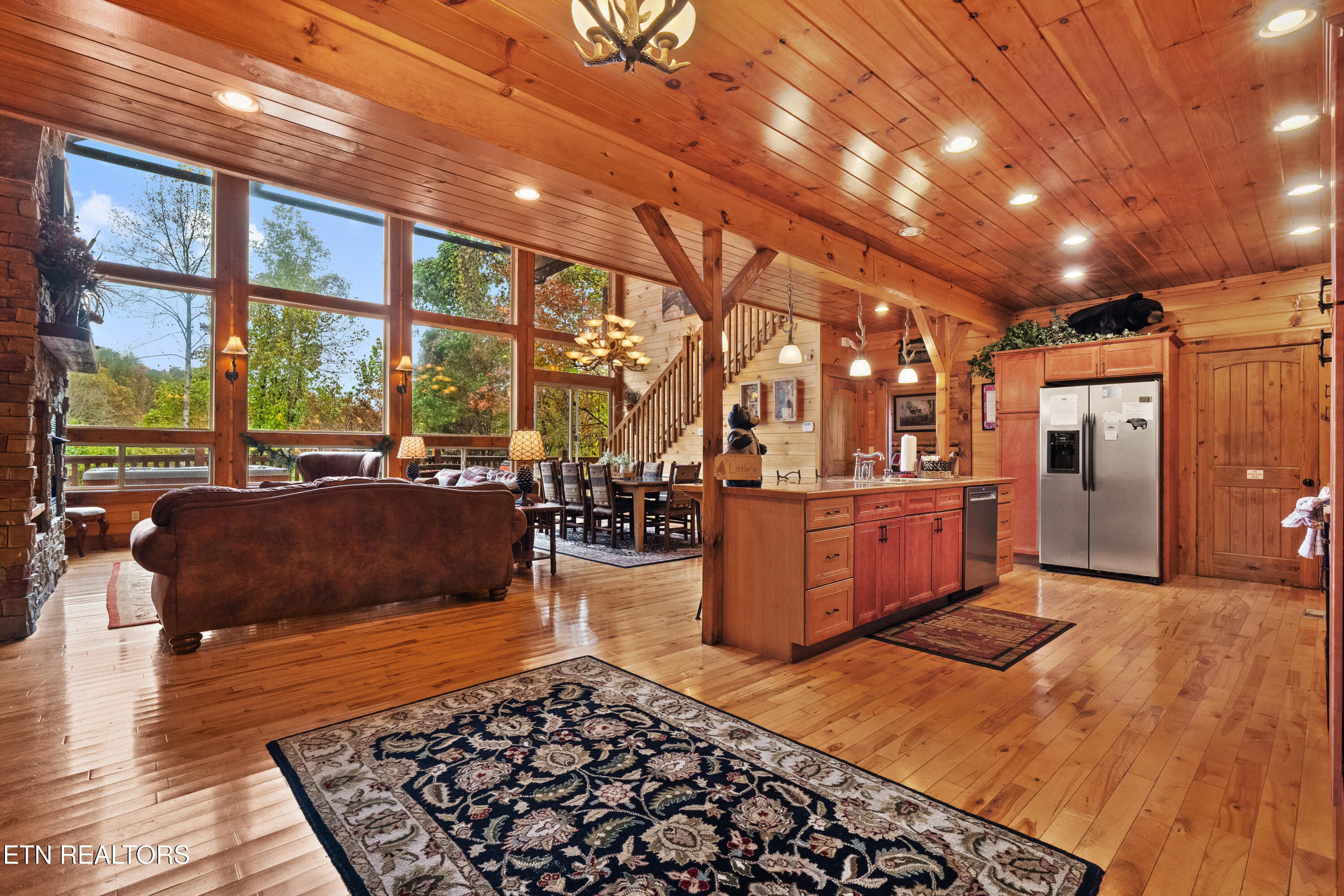 1716 Smoky Hills Drive Gatlinburg TN 37738